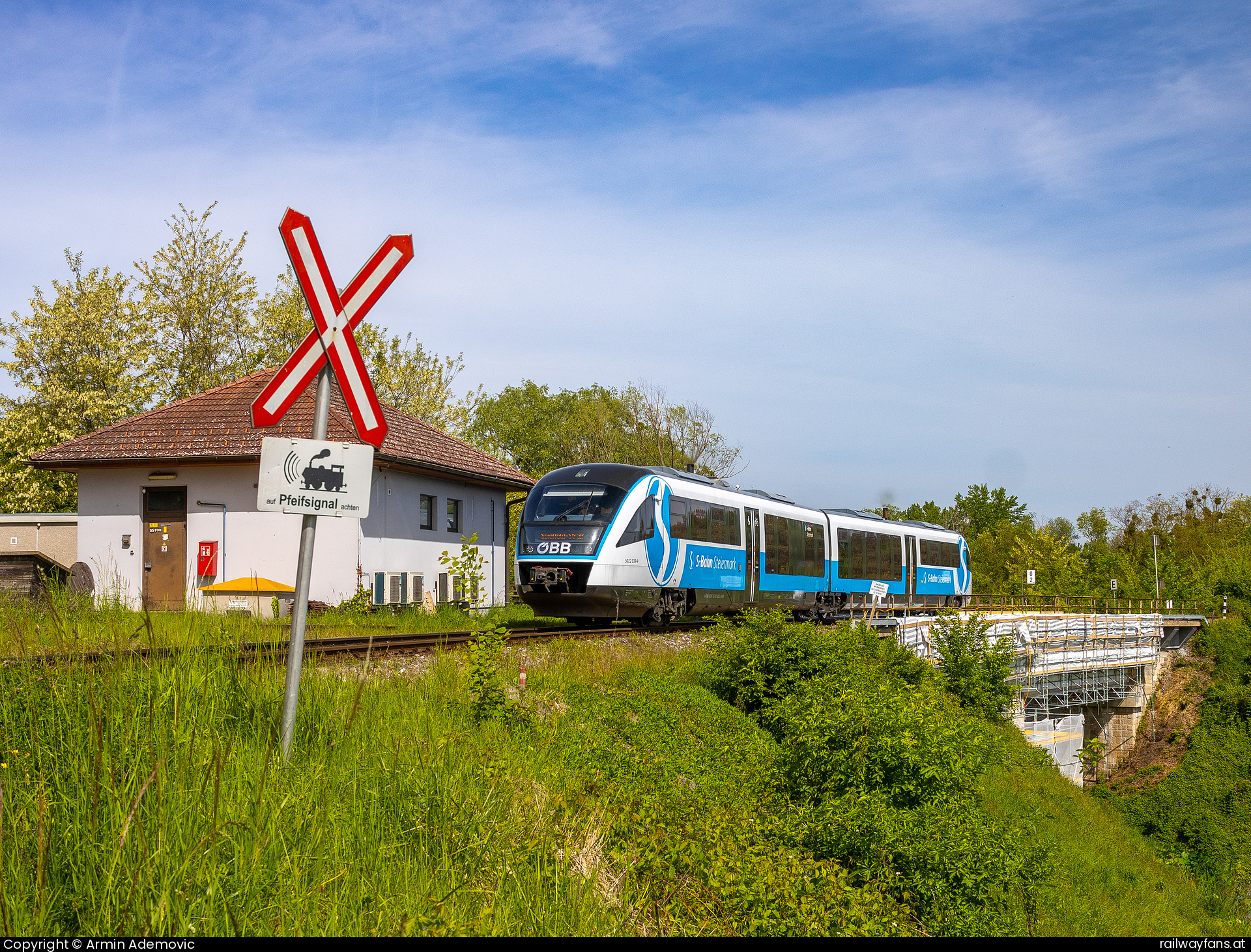 ÖBB 5022 039 in Spielfeld mit dem S51 Radkersburgerbahn Railwayfans