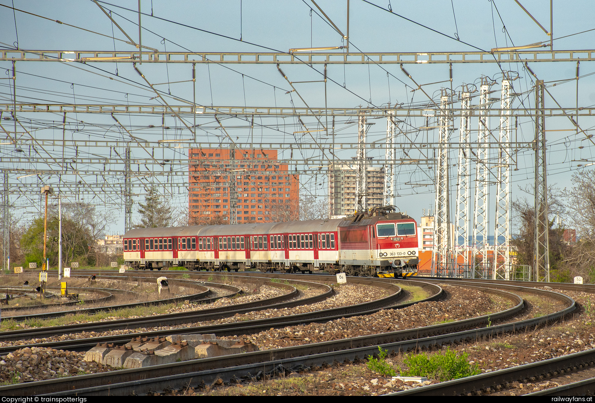 ZSSK 363 133 in Großhaarbach - ZSSK 363 133 spotted in Bratislava hl.st.   Railwayfans