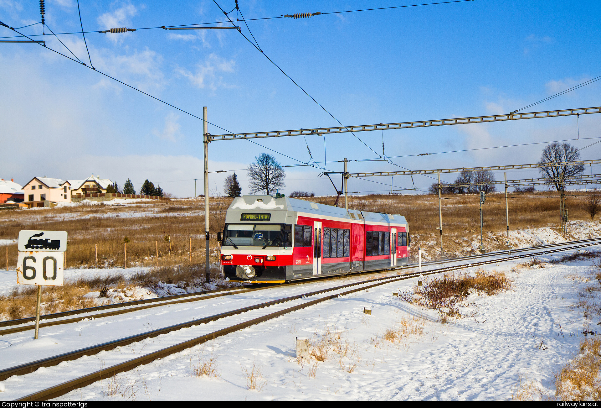 ZSSK 425 957 in Vagonárska - ZSSK 425 957 spotted in Poprad ZST   Railwayfans