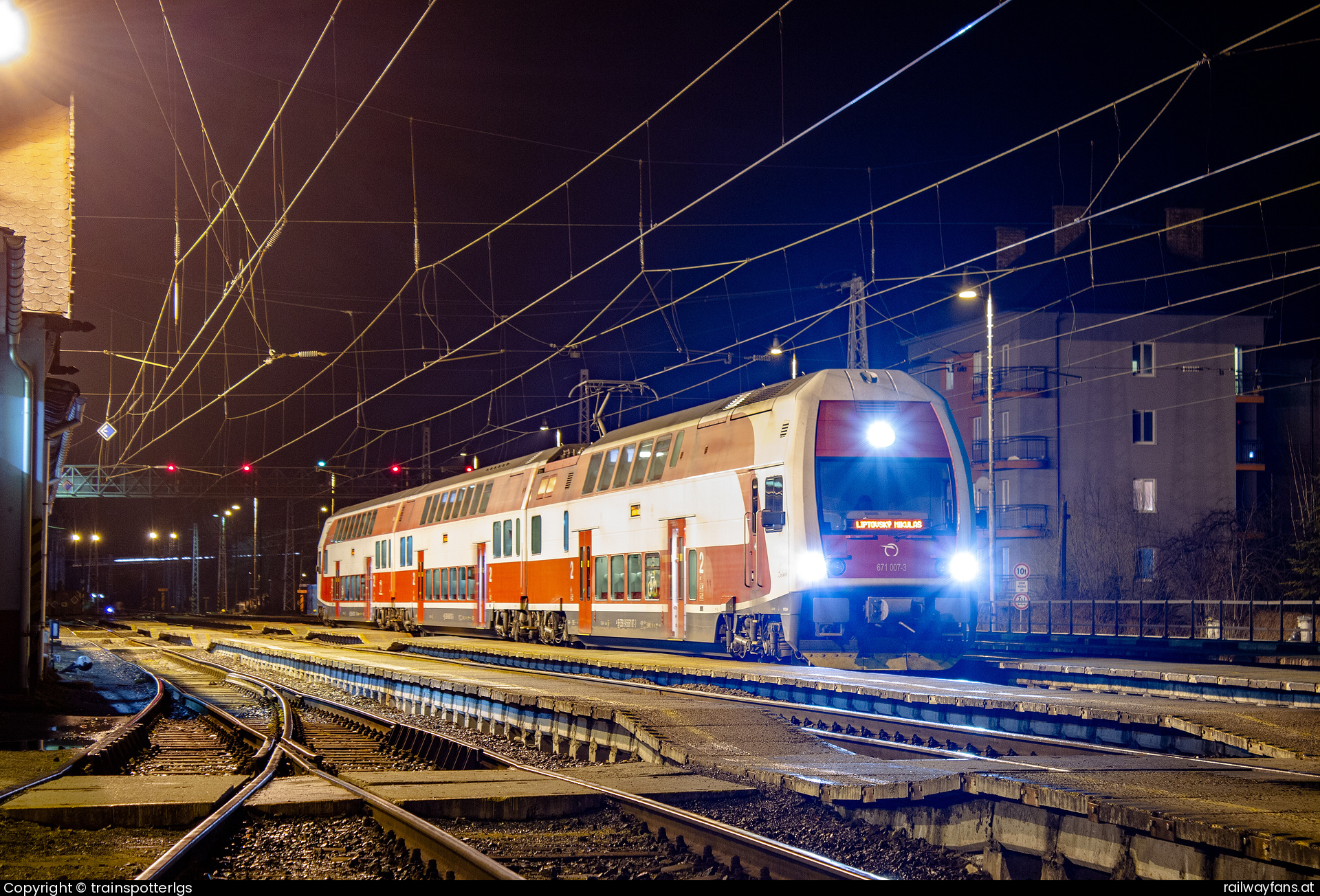 ZSSK 671 007 in Prackenbach - ZSSK 671 007 spotted in Ruzomberok
   Railwayfans