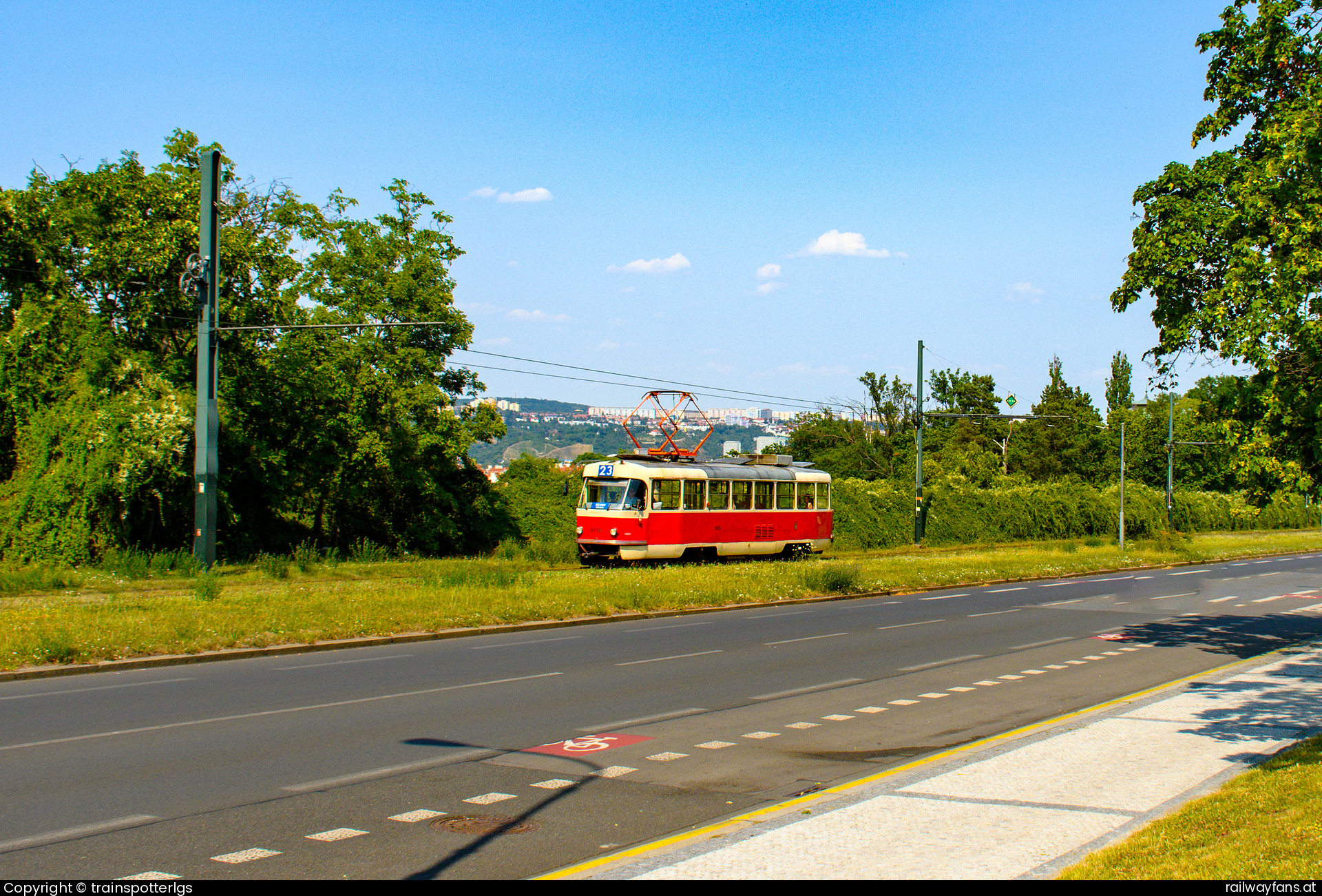 DPP T3 8014 in Hirschgasse - DPP T3 4014 spotted in Radcanska   Railwayfans