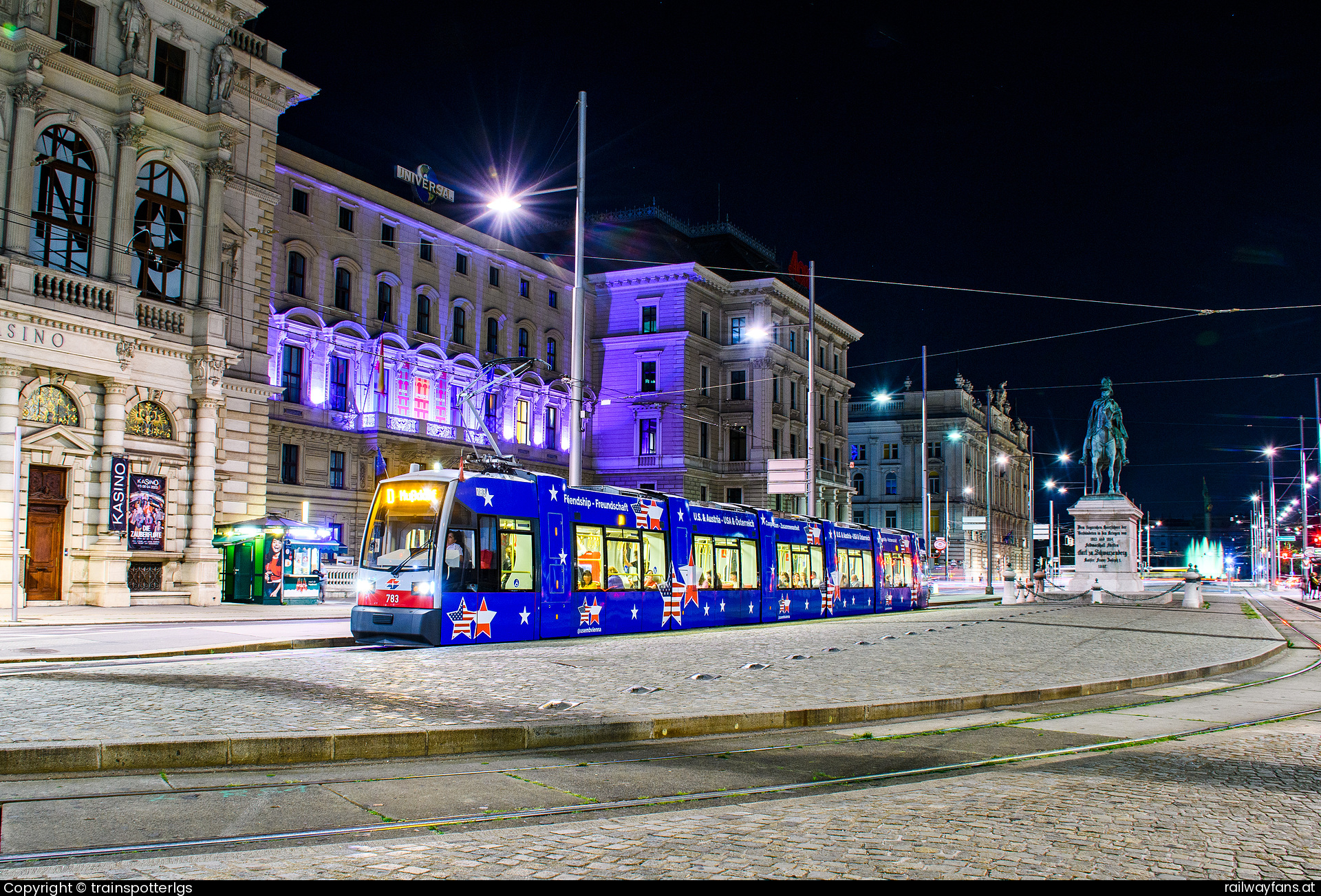 Wiener Linien B1 783 in Schwarzenbergplatz - WL 783 'AT-USA Freundschaft' on L D spotted in Wien - Schwarze
   Railwayfans