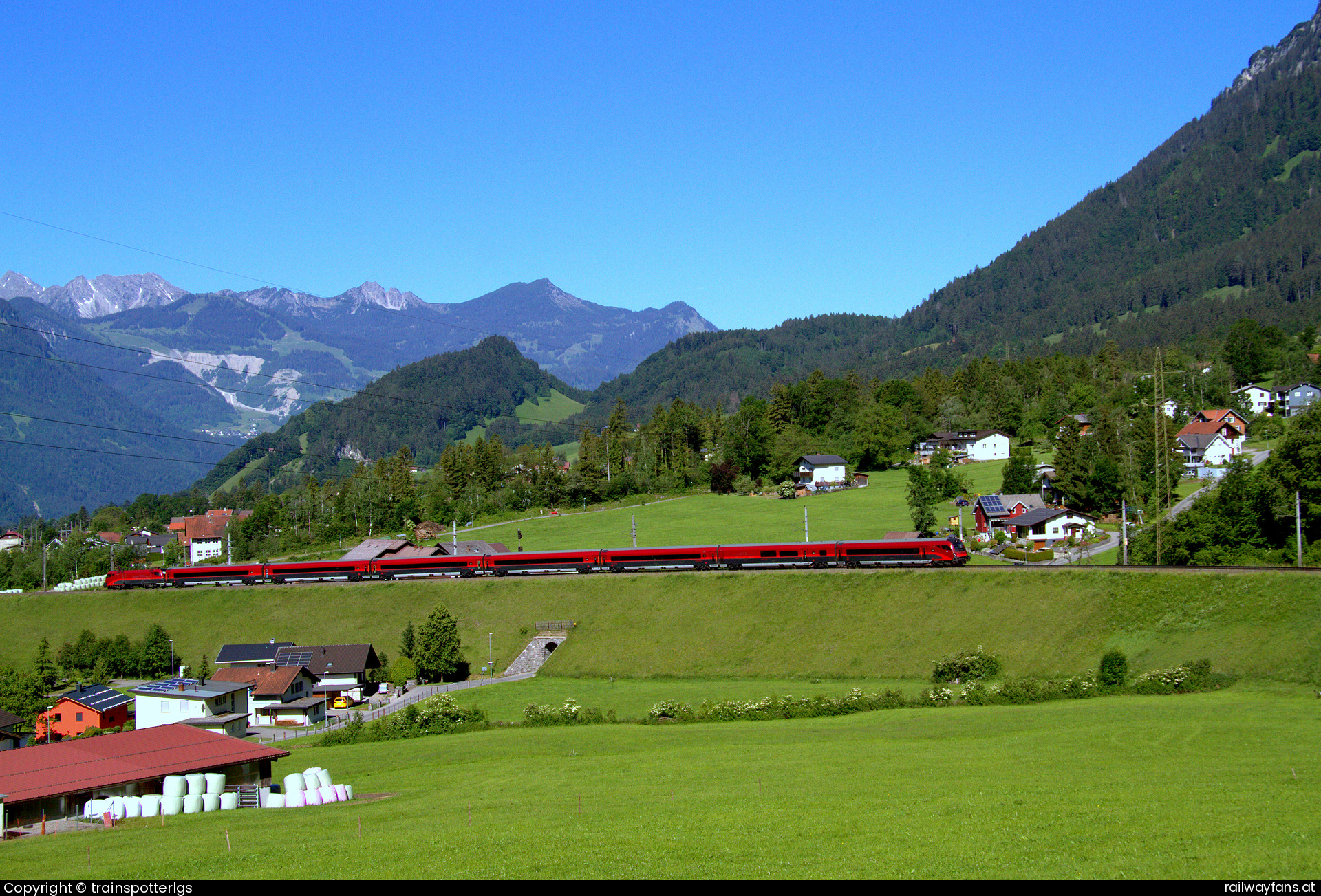 ÖBB 8090 752 in Innerbraz - ÖBB 80-90 752 spotted on Braz
   Railwayfans