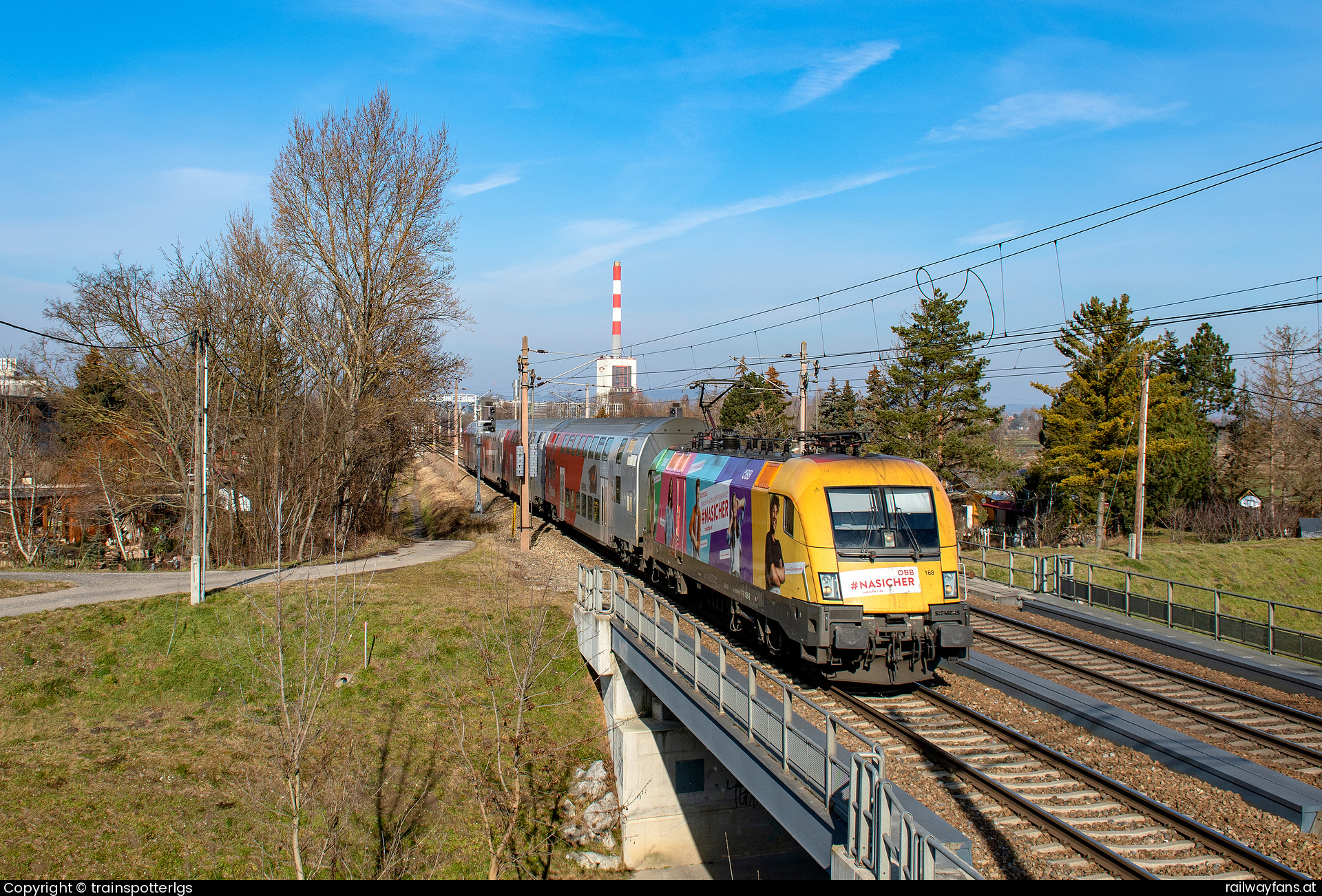 ÖBB 1116 168 in Großhaarbach - ÖBB 1116 168 'Na Sicher' spotted in Bisamberg
   Railwayfans