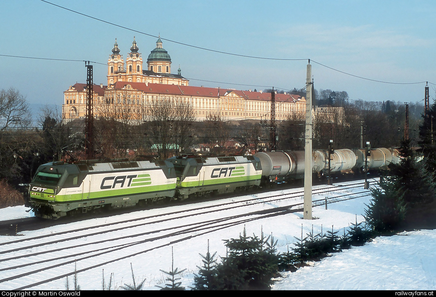 ÖBB 1014 010 in Melk mit dem 47182 - + 1014 005  Westbahn Railwayfans