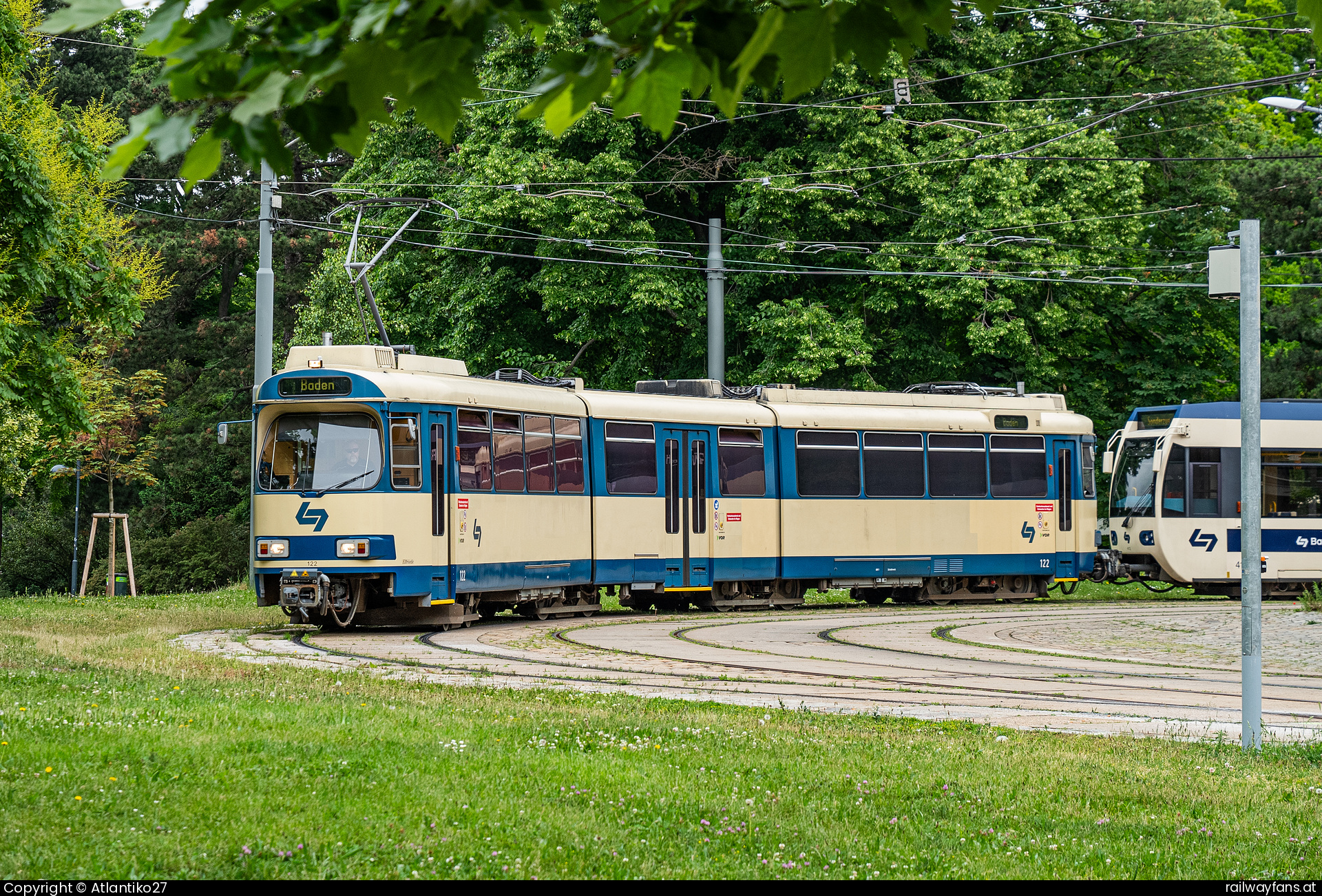 WLB 122 in Arsenalstraße  Railwayfans