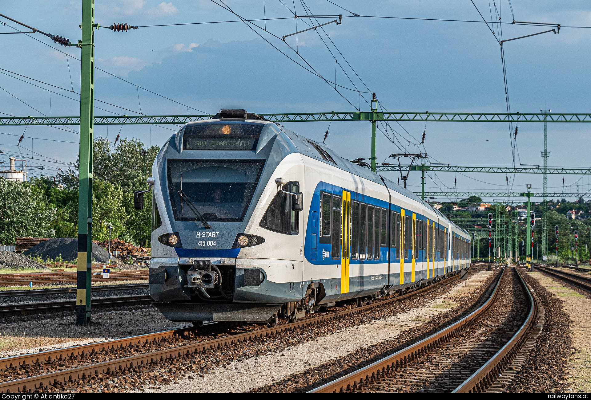 MÁV-START 415 004 in Prackenbach mit dem S10  Railwayfans