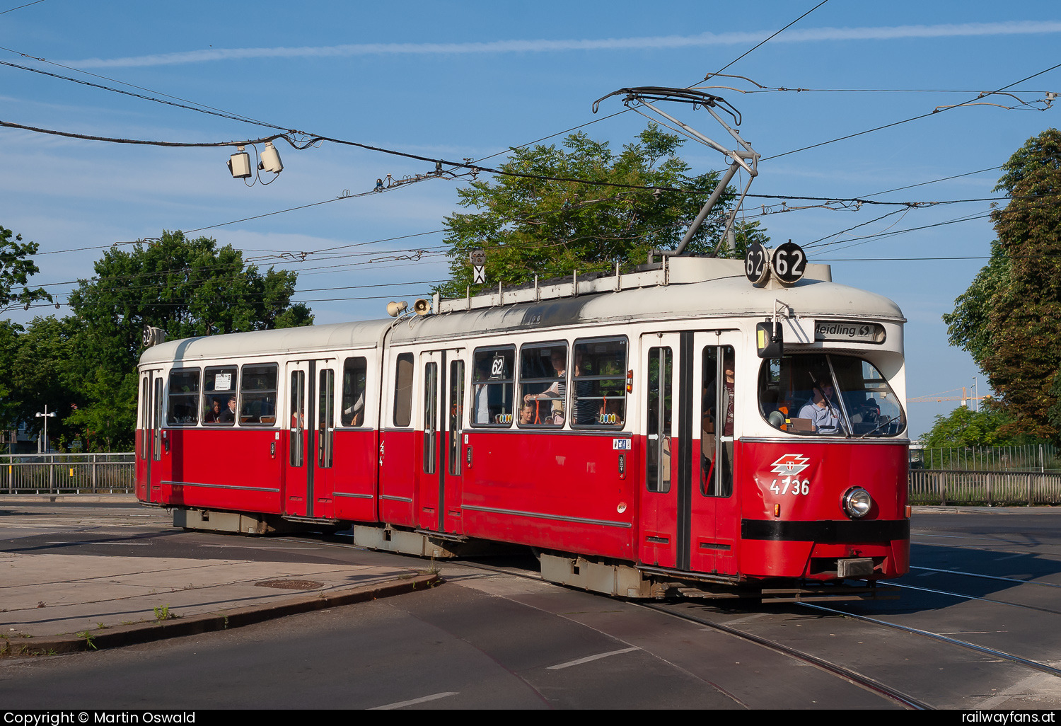 Wiener Linien E1 4736 in Philadelphiabrücke Wien - Linie 62 Railwayfans