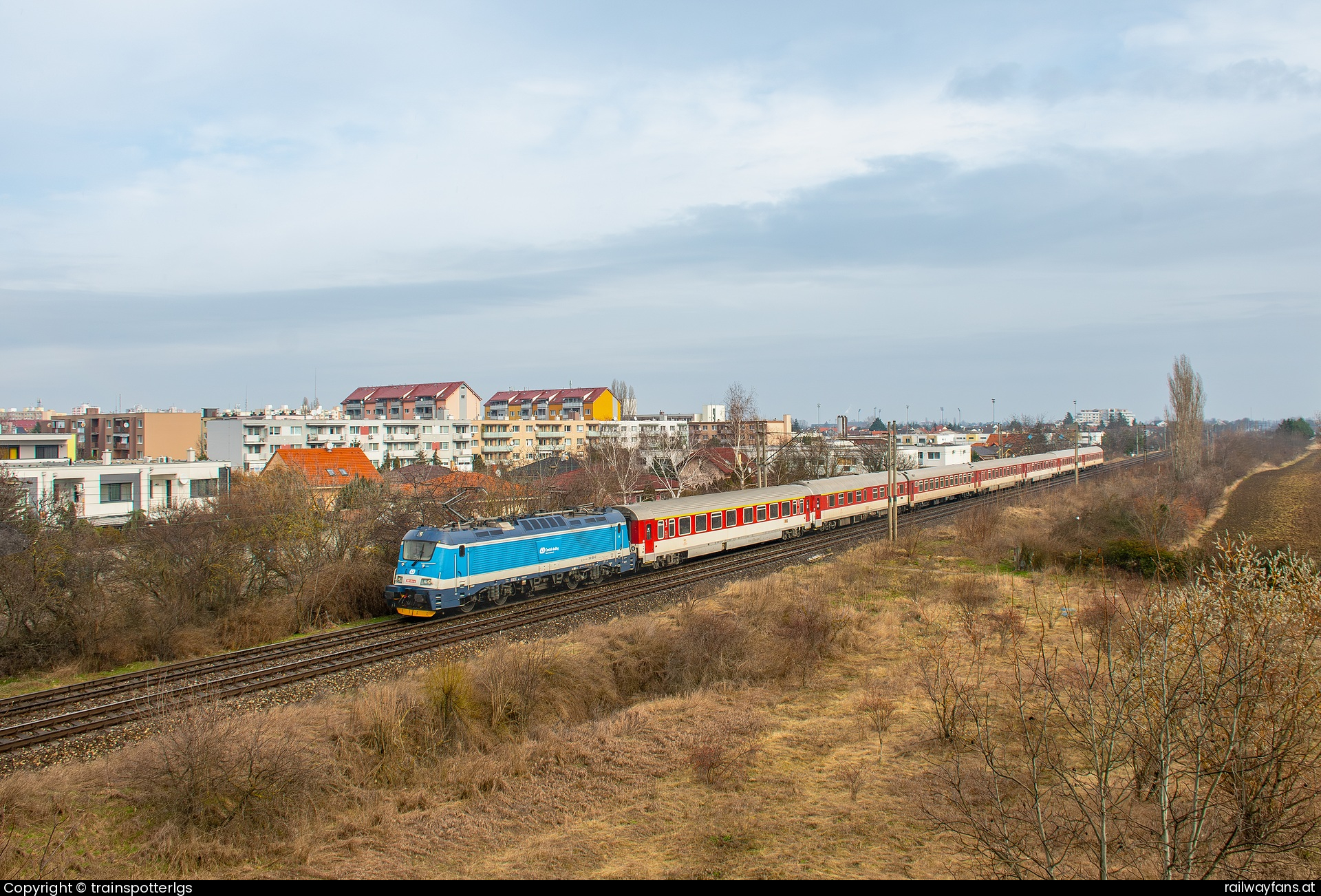 České dráhy 380 004 in 62 - CD 380 004 on EC spotted in Senec   Railwayfans