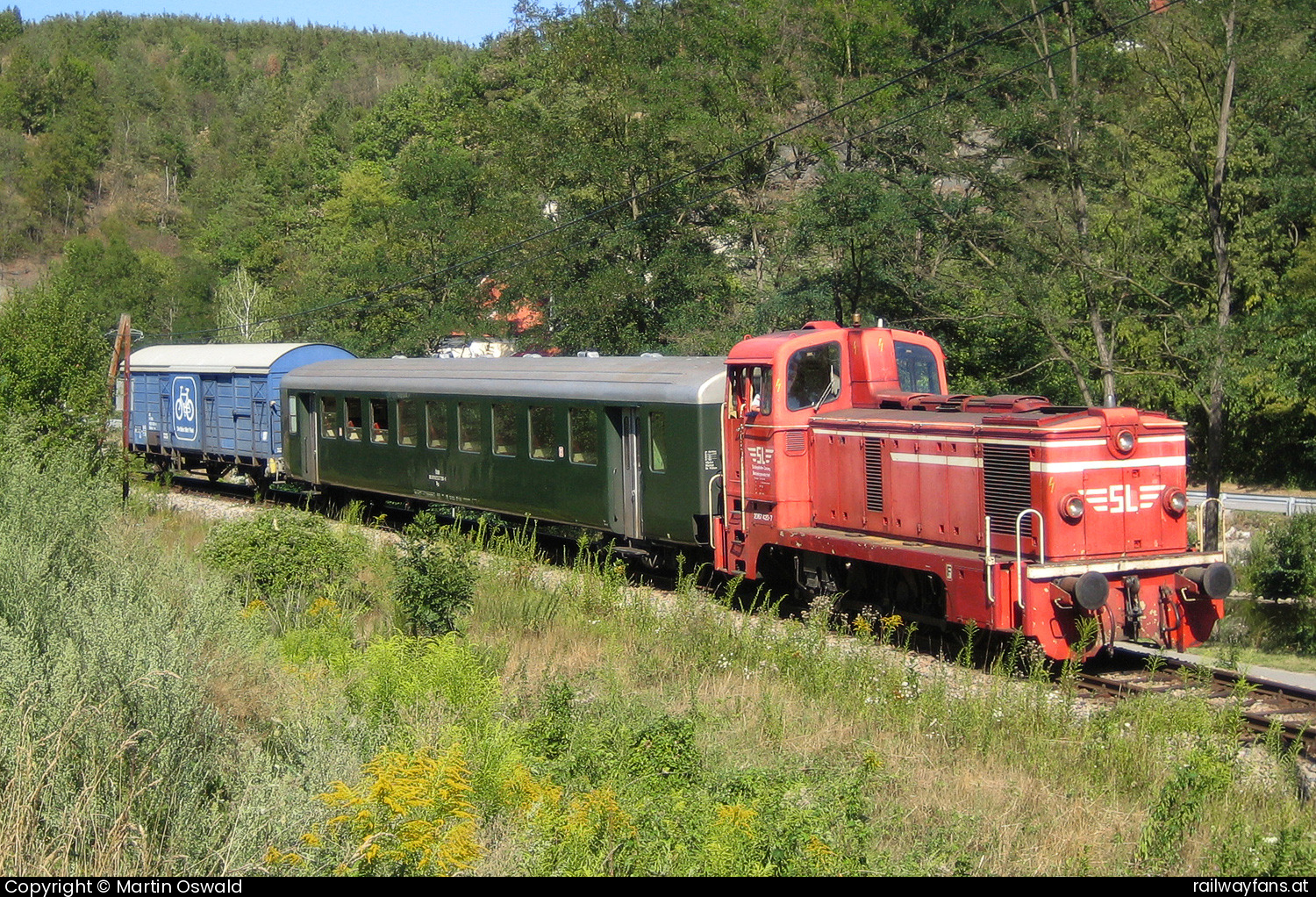 Österreichischer Club für Diesellokgeschichte (ÖCD) 2067 420 in Kamegg - ex LDH 420 der Liesinger Schleppbahn   Railwayfans