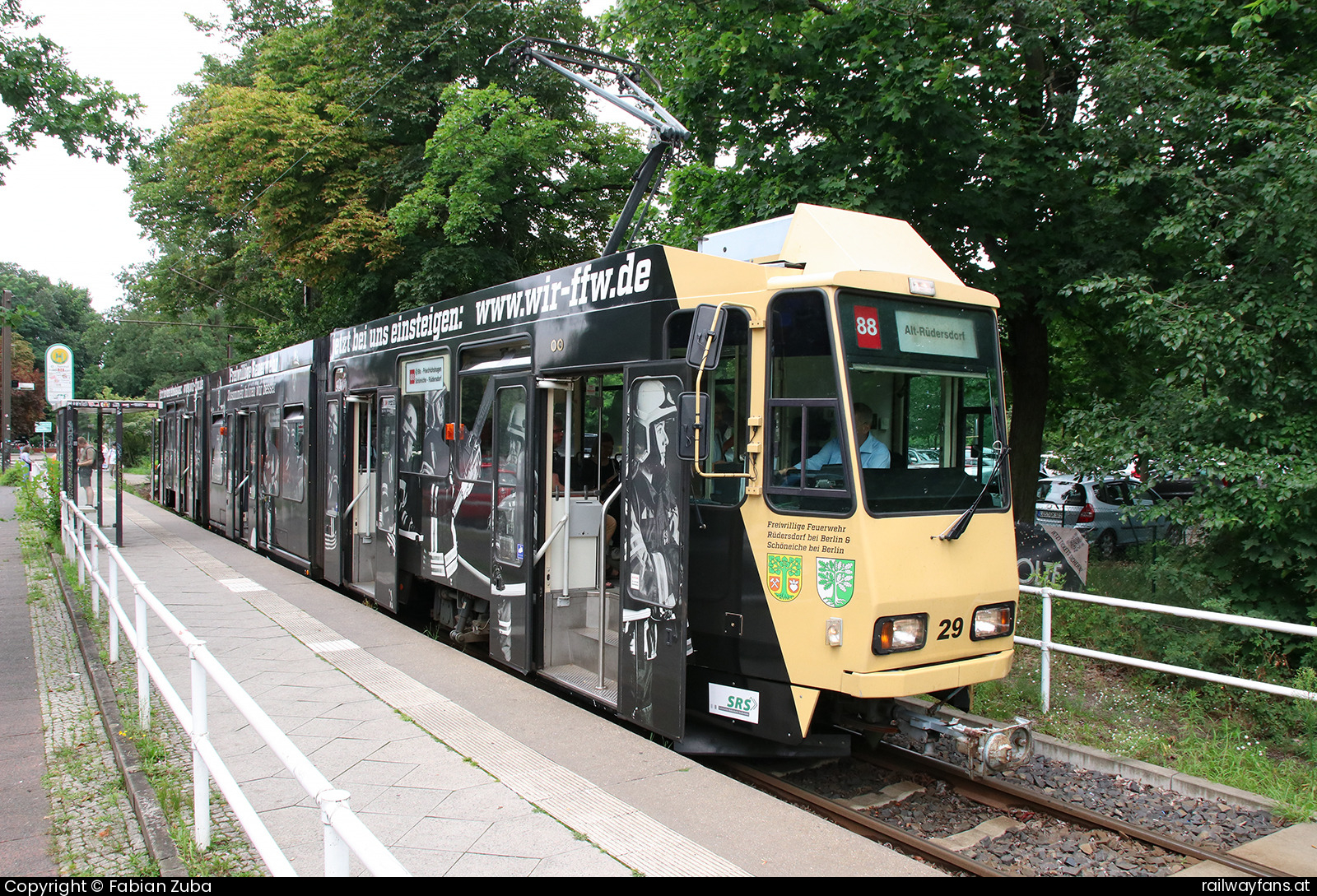 Straßenbahn Schöneiche 29 in Berlin Friedrichshagen  Railwayfans