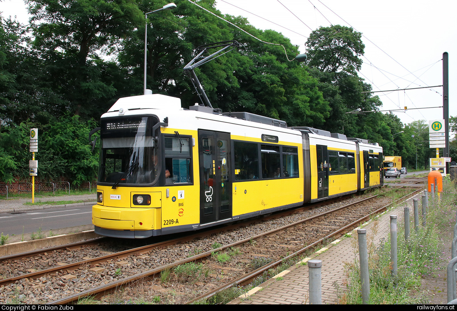 BVG 2209-A in Berlin Friedrichshagen  Railwayfans