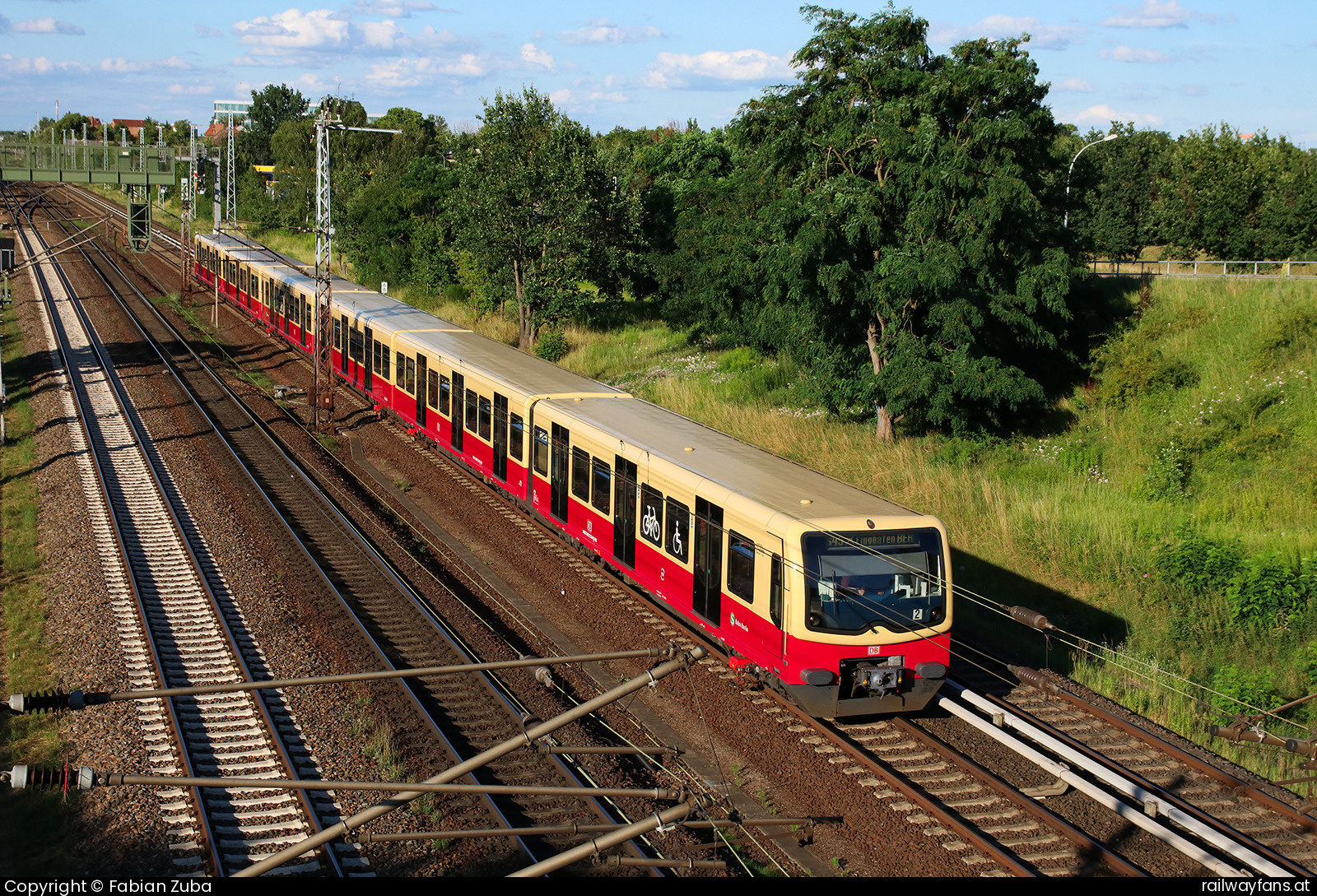 S-Bahn Berlin 481 219 in Berlin Schönefeld  Railwayfans