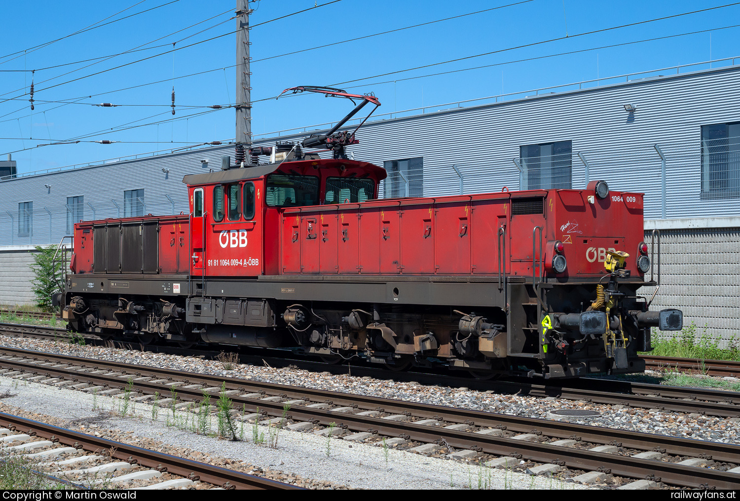 ÖBB 1064 009 in Wien Oberlaa Donauländebahn Railwayfans