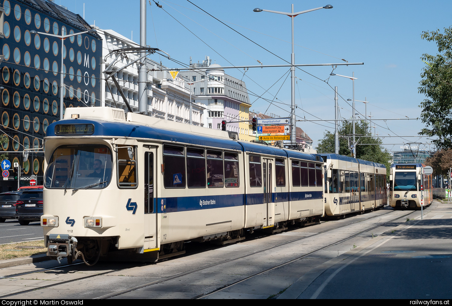 WLB 112 in Wiedner Gürtel - + 405   Railwayfans