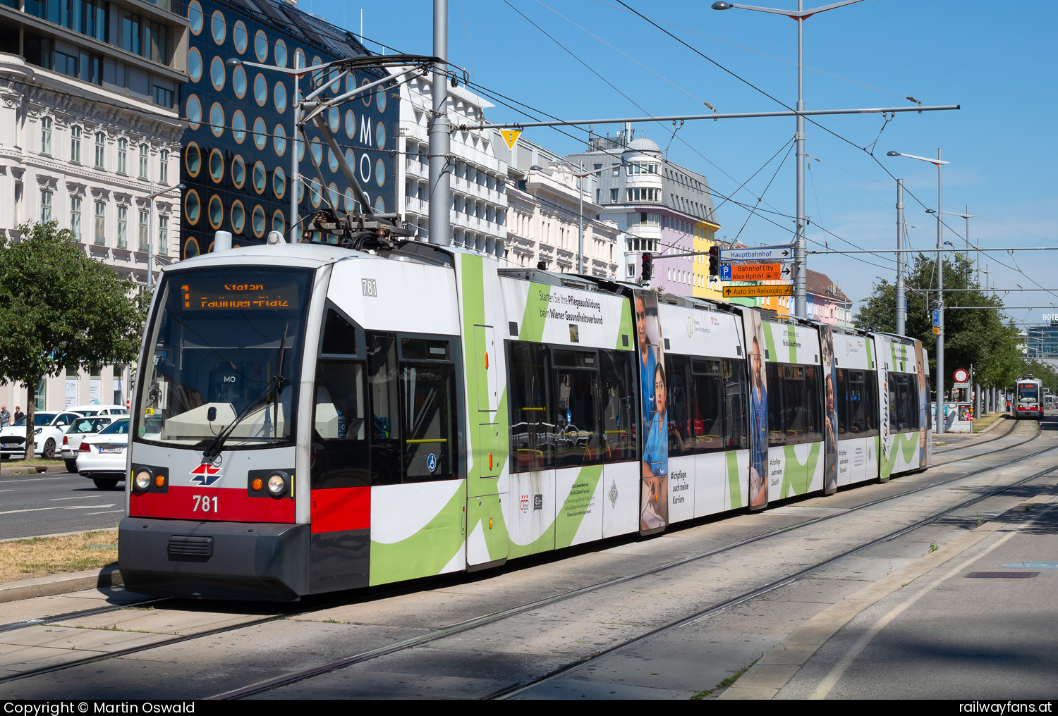 Wiener Linien B1 781 in Wiedner Gürtel - Wiener Gesundheitsverbund Sonderdesign.   Railwayfans