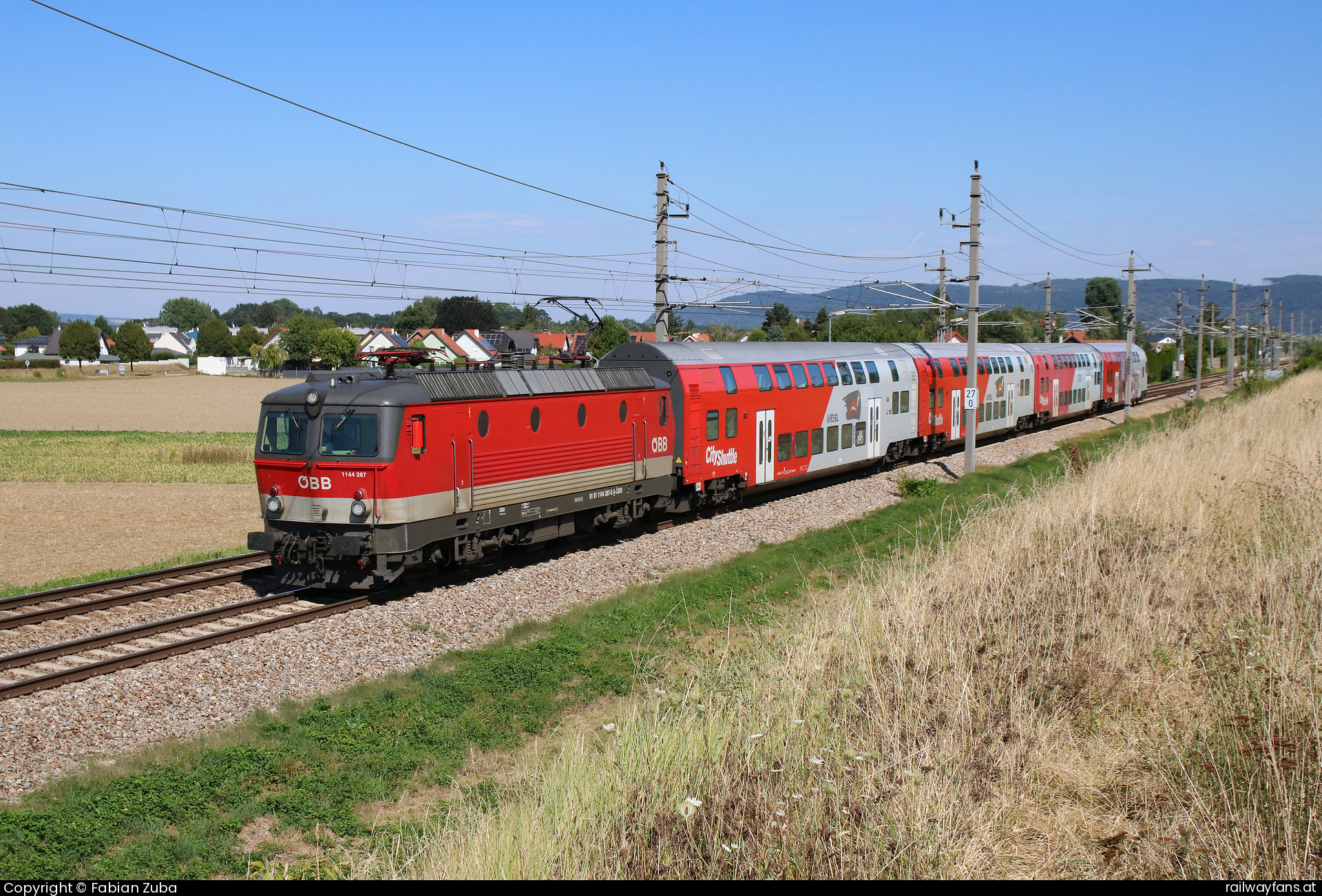 ÖBB 1144 287 in Muckendorf-Wipfing mit dem REX 2842  Railwayfans