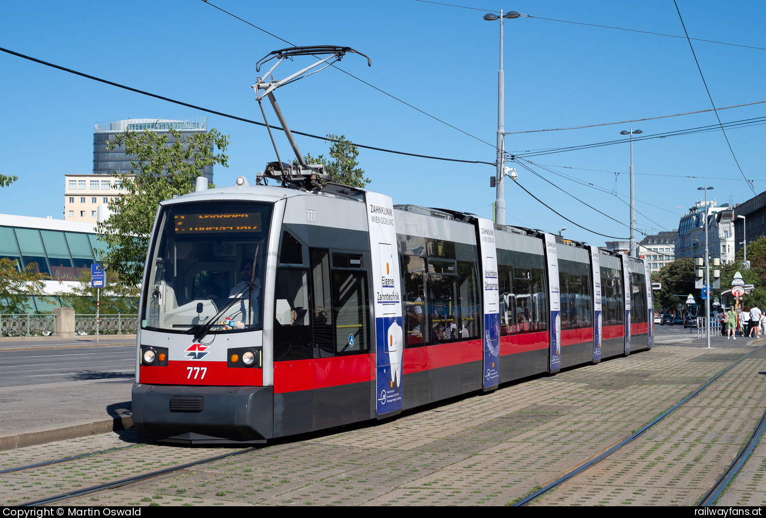 Wiener Linien B1 777 in Franz-Josefs-Kai Linie 2 Railwayfans