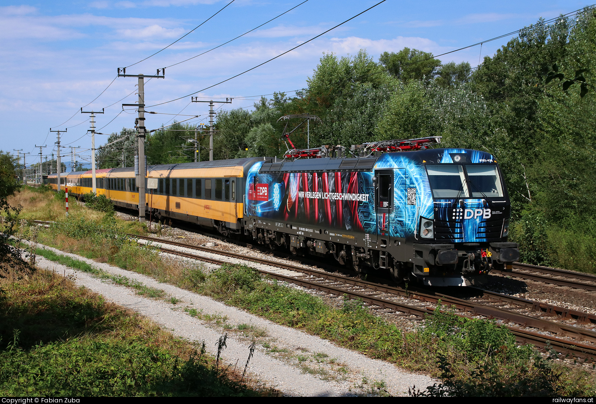 DPB 193 438 in Götzendorf a.d. Leitha mit dem RGJ 1031  Railwayfans