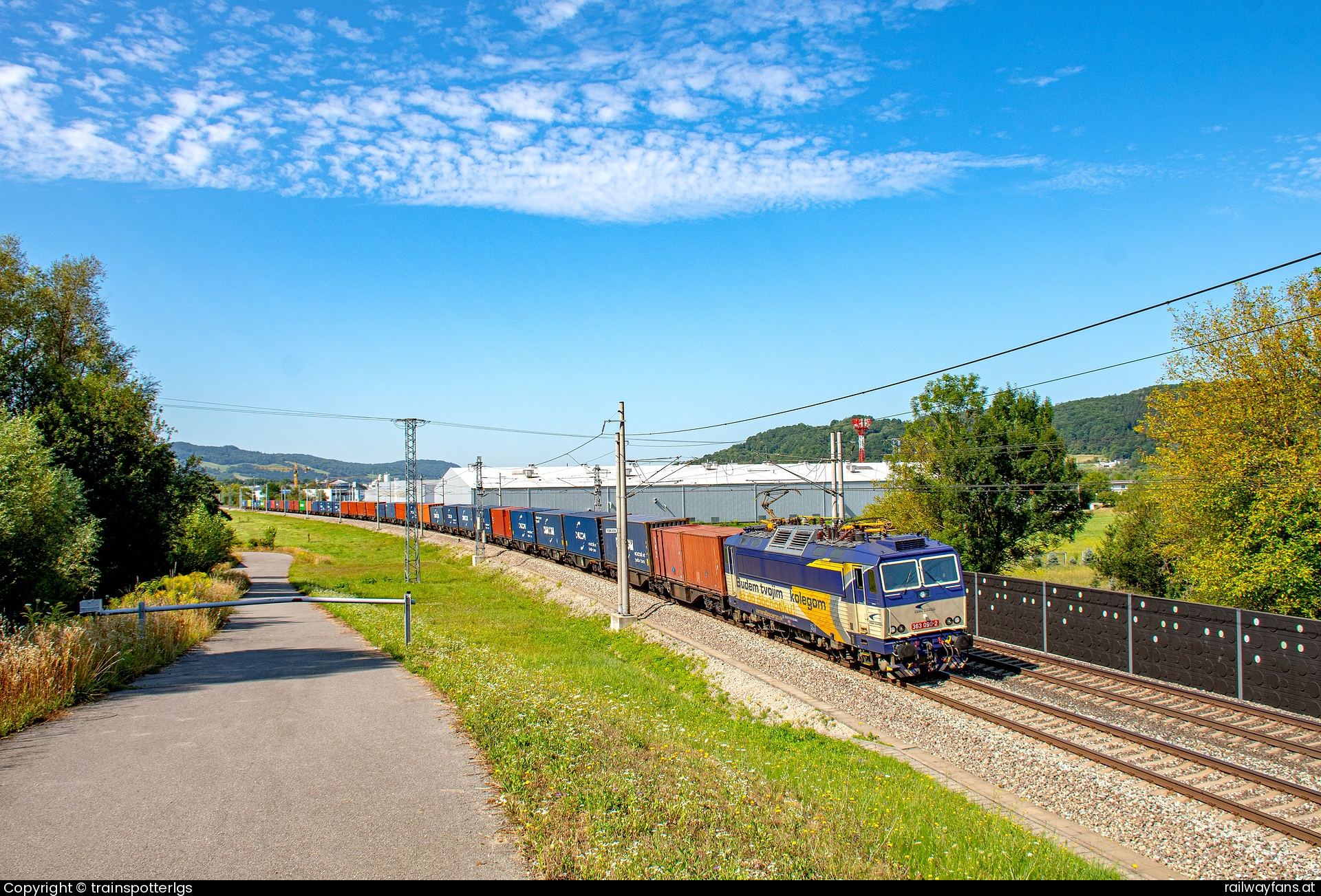 ZSSK Cargo 363 090 in Horný Hričov - ZSSKC 363 090 spotted in Horny Hricov   Railwayfans