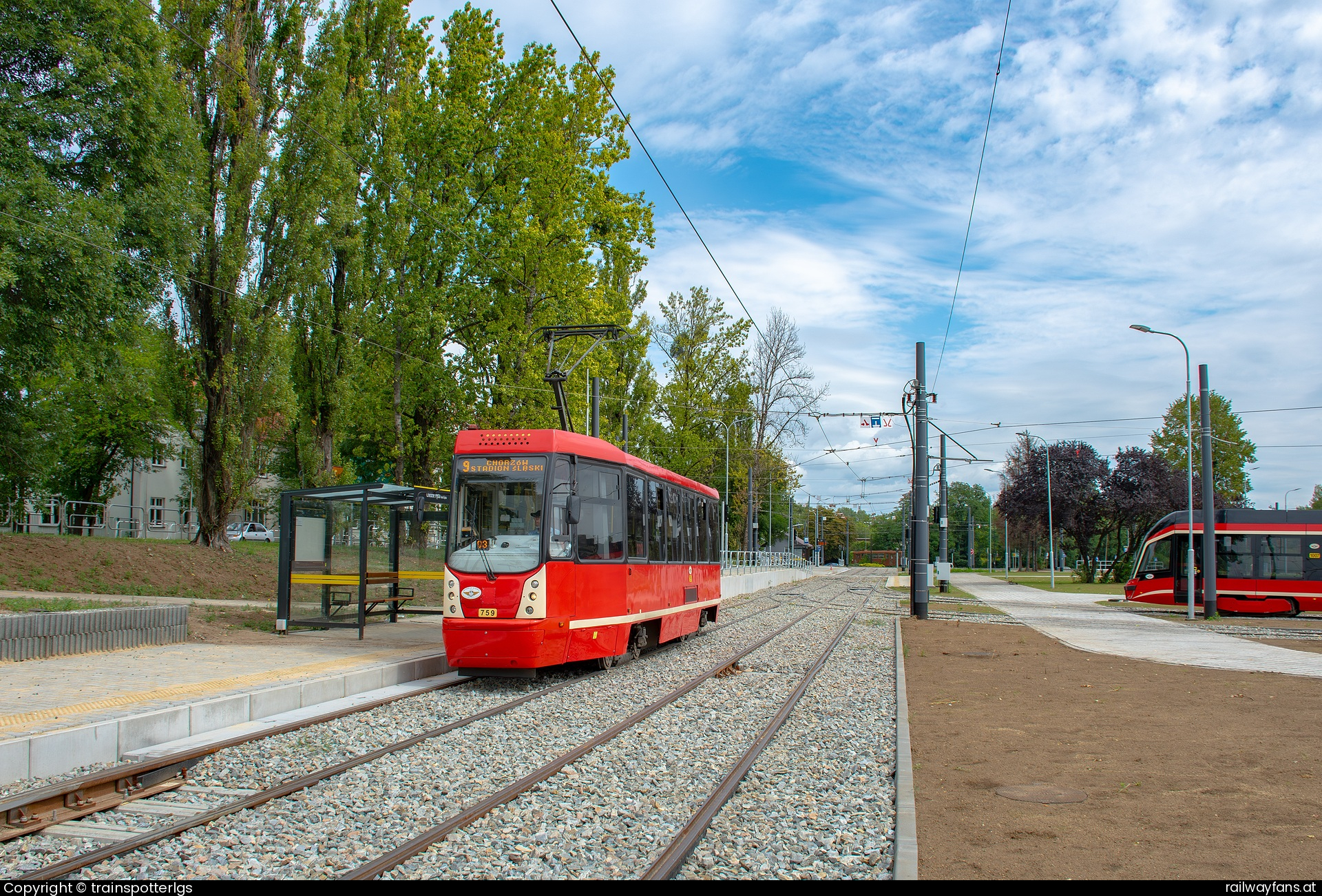 Tramwaje Śląskie 759 in Großhaarbach mit dem L5 - Tramwaje Śląskie 759 on L5 spotted in Chebzie Pętla   Railwayfans