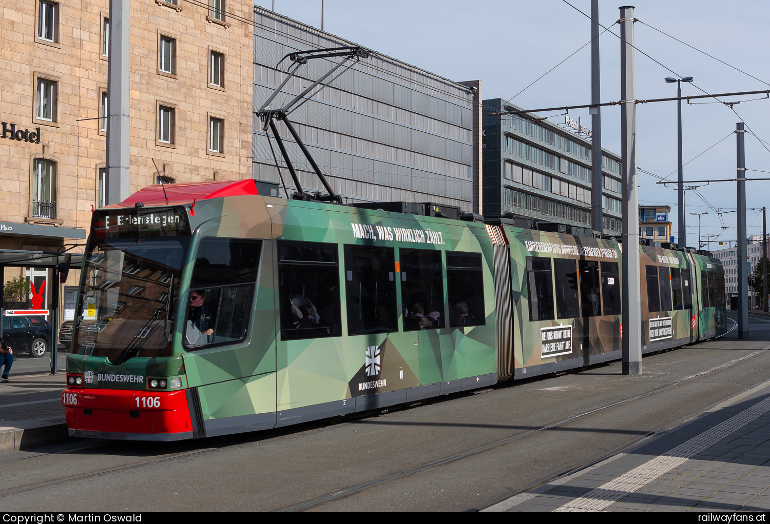 Verkehrsbetriebe AG Nürnberg 1106 in Königstorpassage  Railwayfans