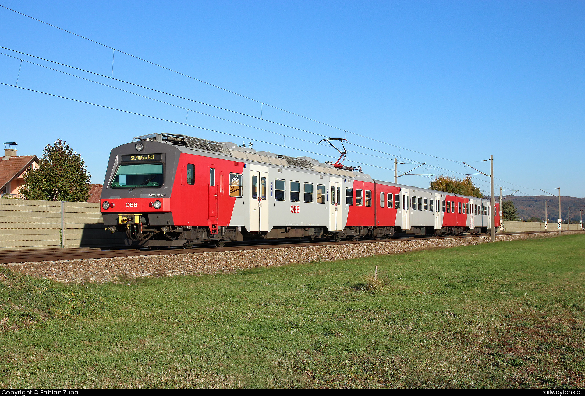 ÖBB 4020 318 in Muckendorf an der Donau  Railwayfans