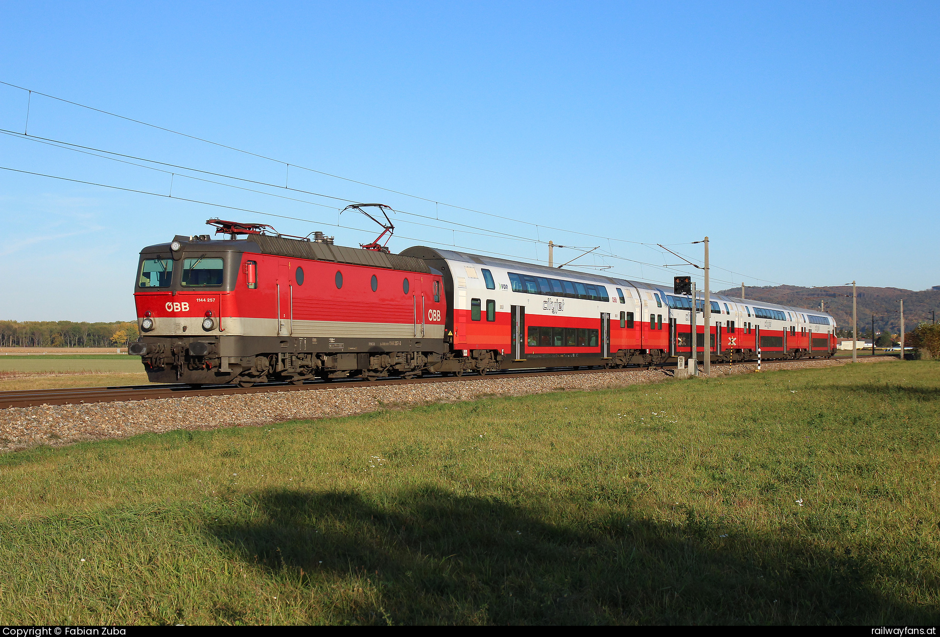 ÖBB 1144 257 in Muckendorf an der Donau  Railwayfans