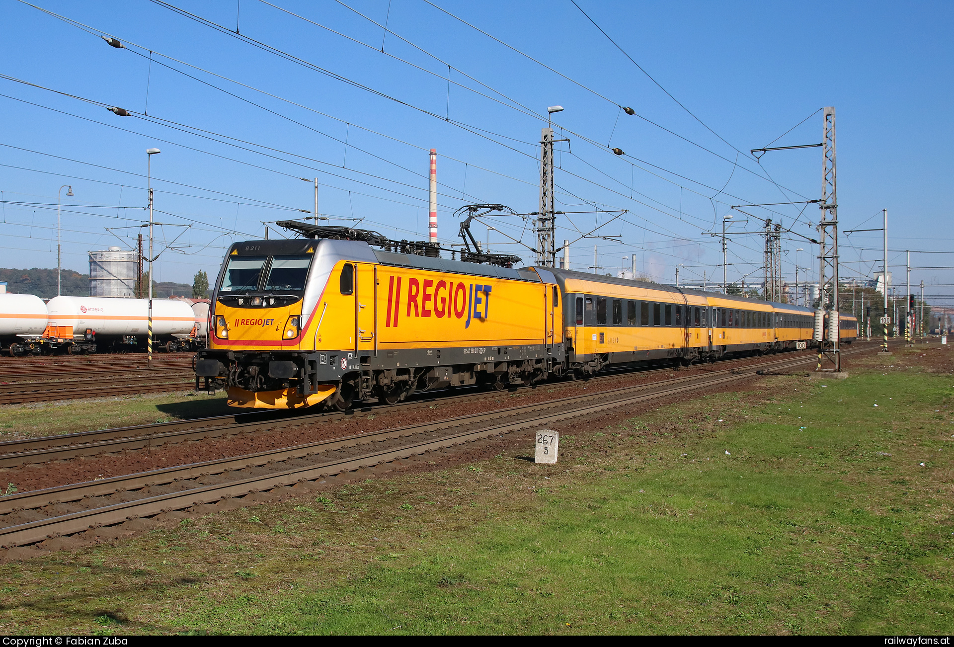 Regiojet 388 211 in Ostrava hl.n. mit dem RGJ 1116  Railwayfans