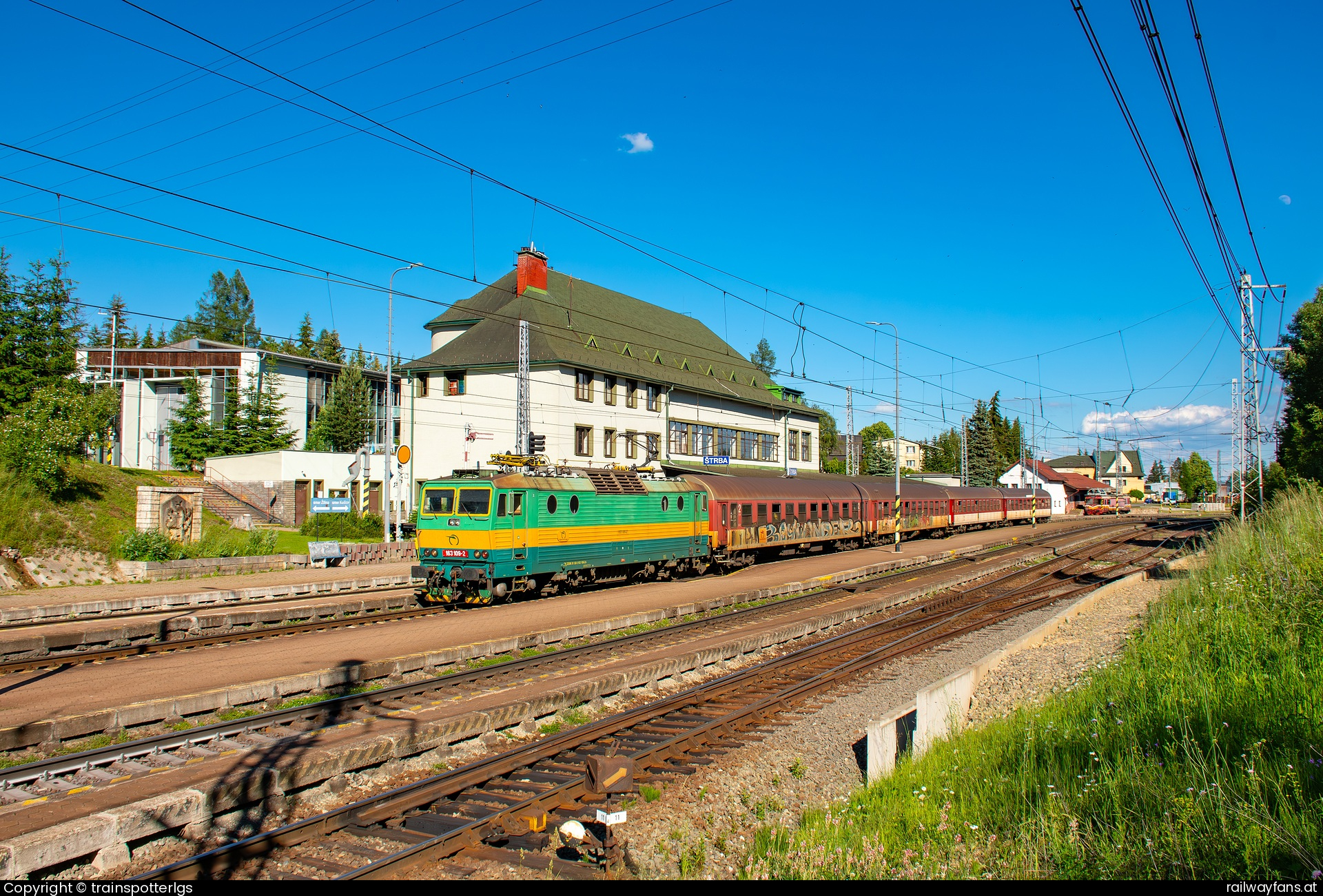 ZSSK 163 109 in Štrba - ZSSK 163 109 spotted in Strba   Railwayfans