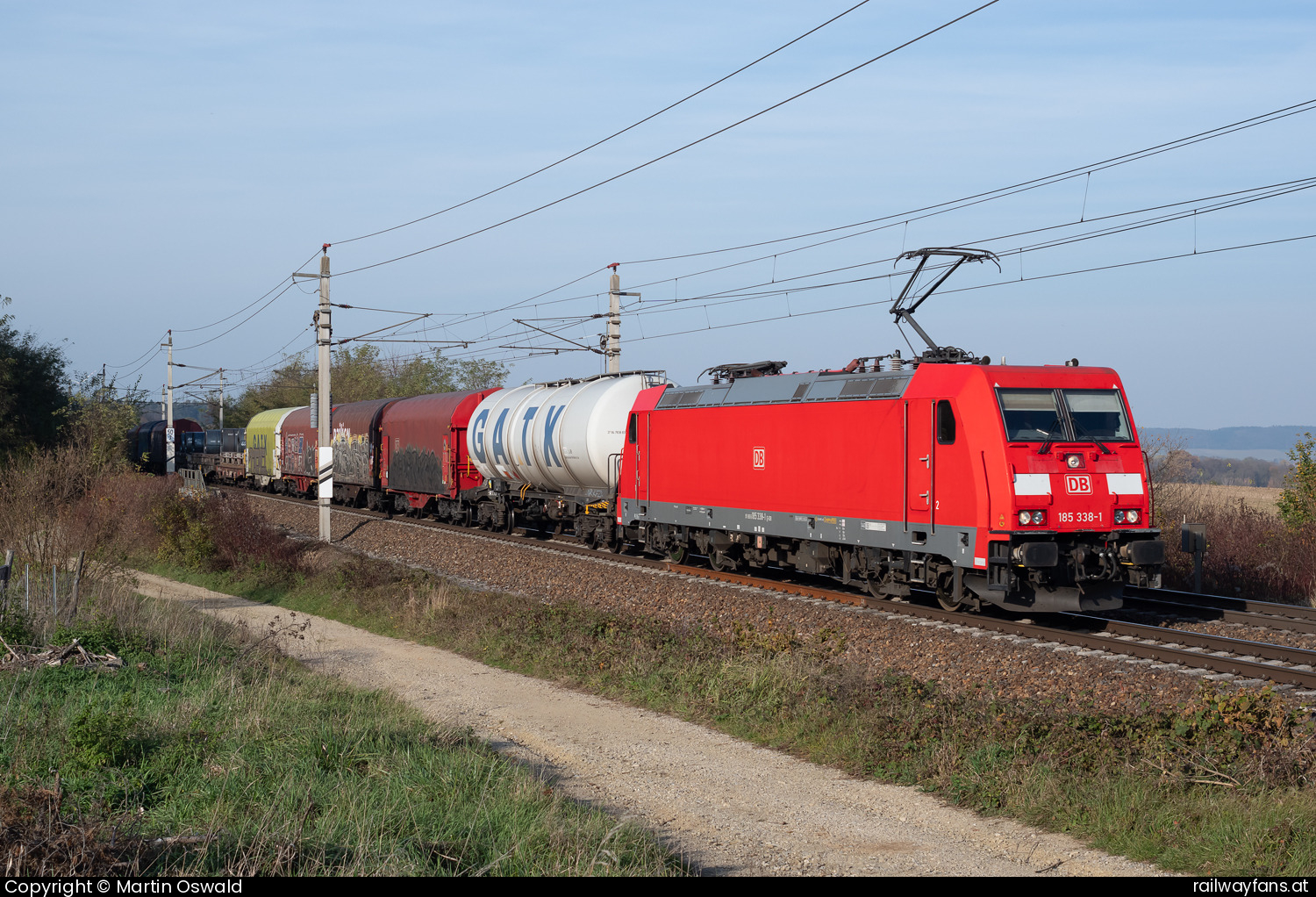 DB Cargo 185 338 in Schildberg  Railwayfans