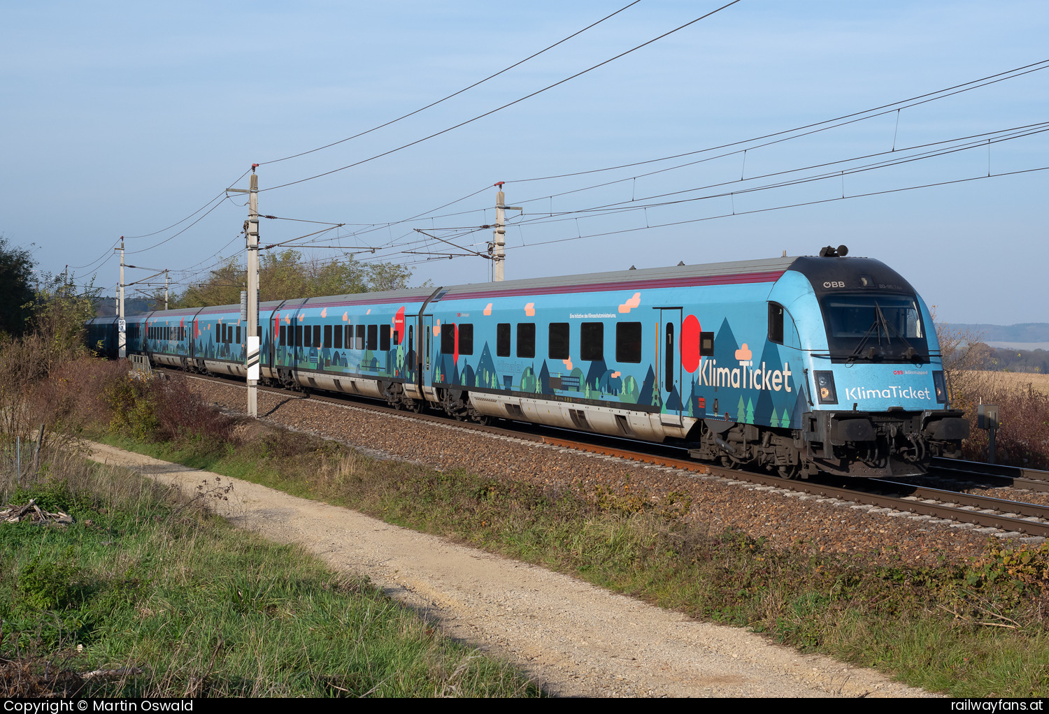 ÖBB 8090 744 in Schildberg - Klimaticket Vollwerbung.  Westbahn | Wien Westbahnhof - St. Pölten (alt) Railwayfans