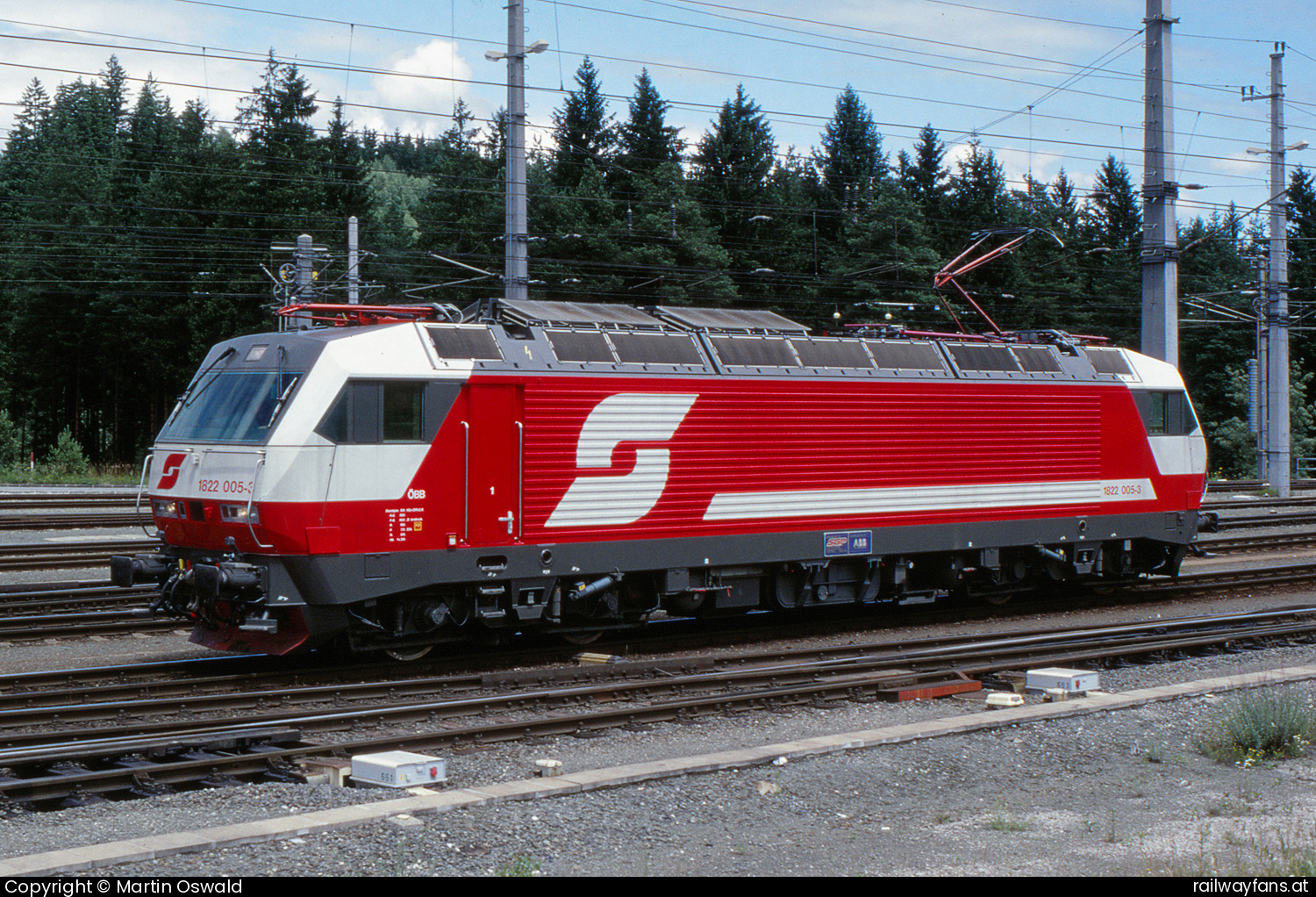 ÖBB 1822 005 in Villach Süd Gvbf  Railwayfans