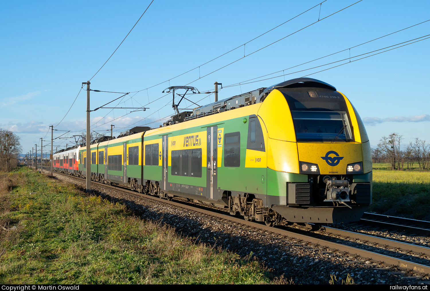 GYSEV 4746 310 in Himberg - mit ÖBB 4746 062   Railwayfans