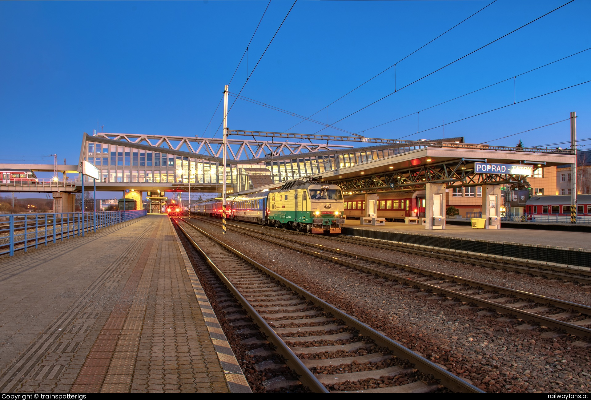 České dráhy 151 023 in Deutschendorf - CD 151 023 on EC spotted in Poprad - Tatry   Railwayfans