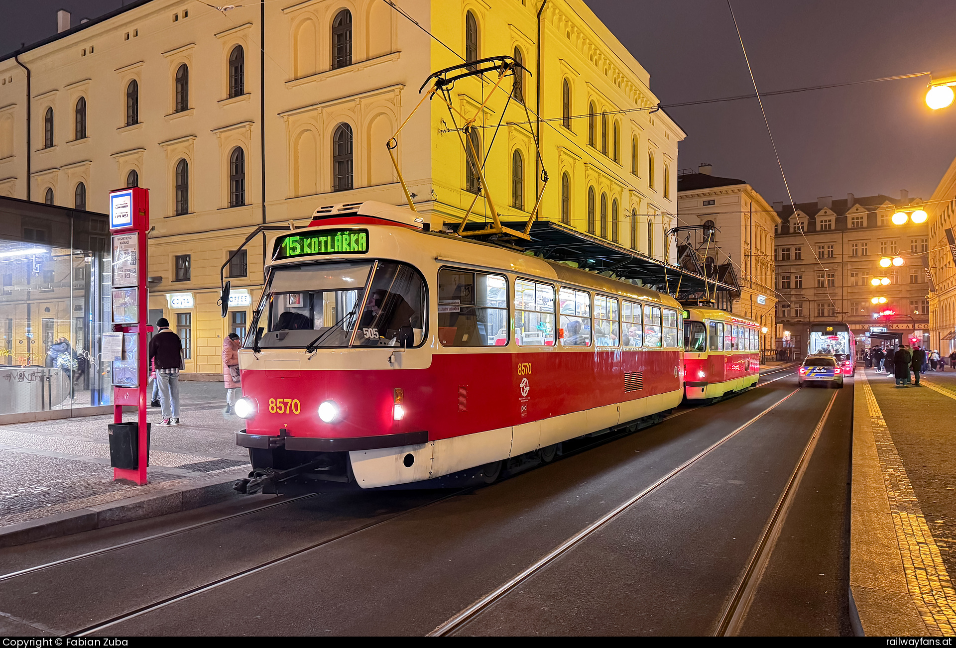 DPP 8570 in Praha Masarykovo n.  Railwayfans