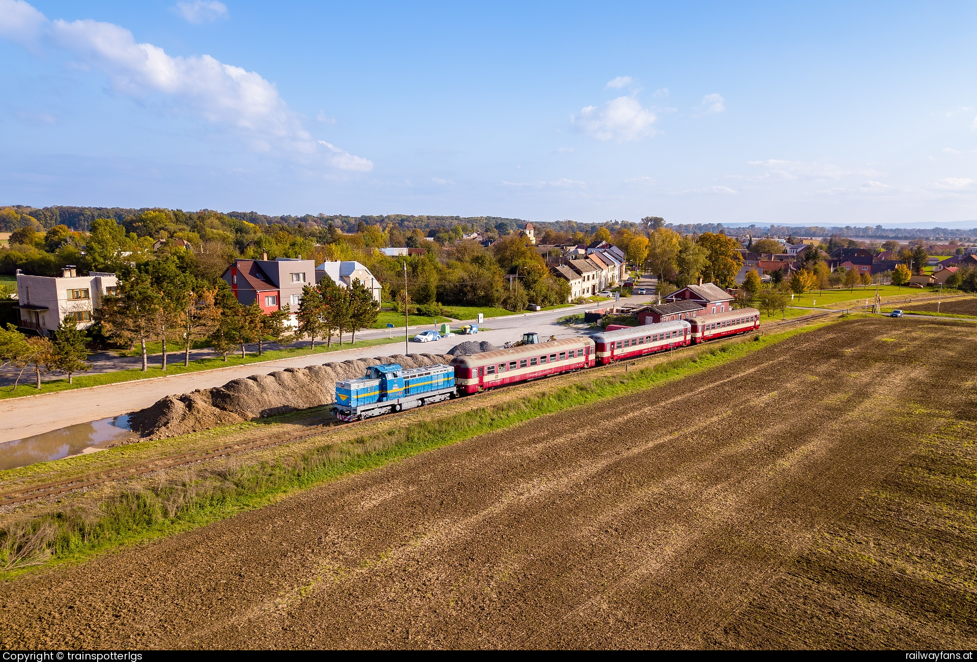 České dráhy 735 007 in Lobodice - CD 735 007 on special train on Tovacovka spotted in Cvrčov   Railwayfans