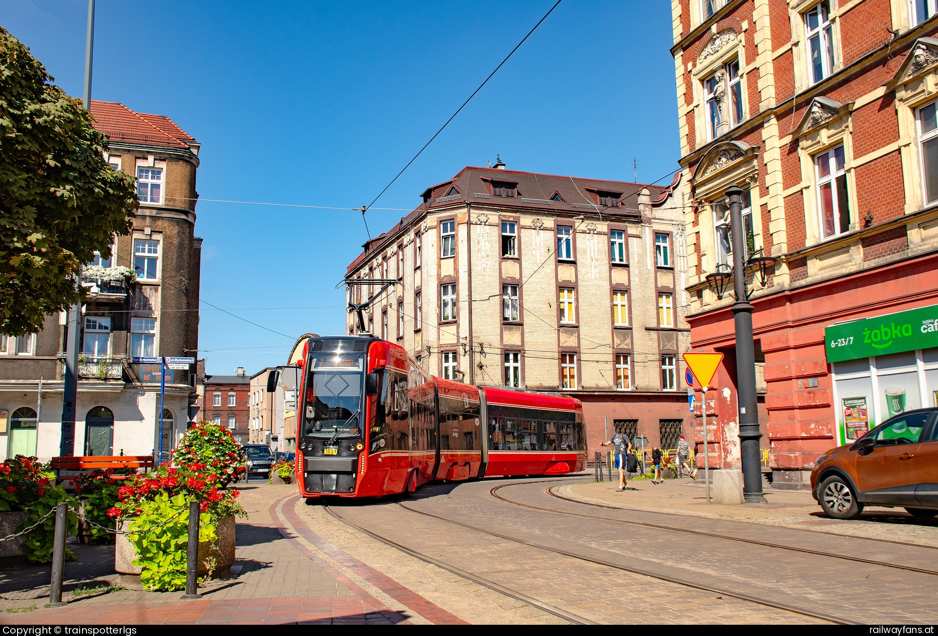 Tramwaje Śląskie 1021 in Katowicka - Tramwaje Śląskie 1021 on L07 spotted in Świętochłowice Kościół   Railwayfans