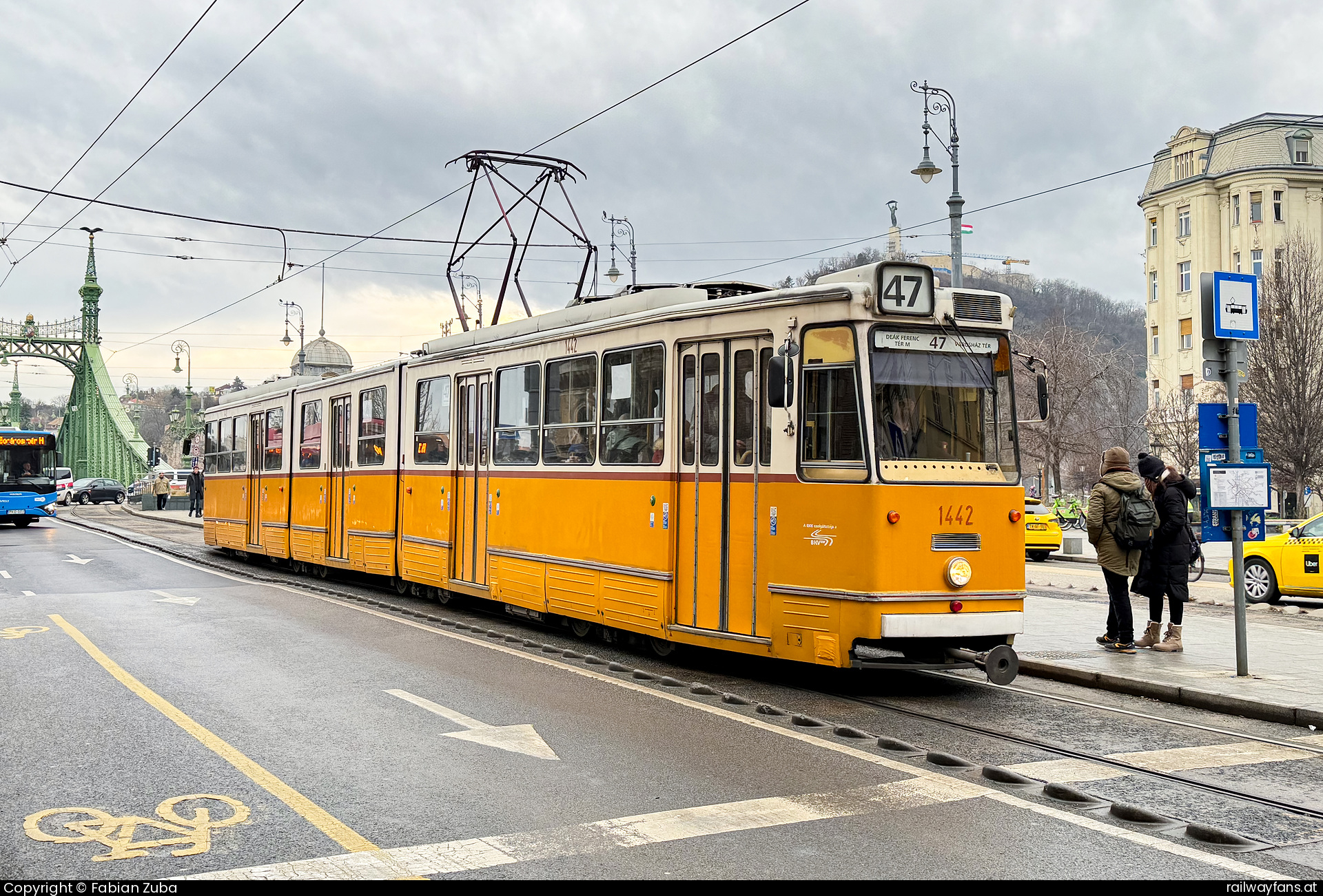 Budapesti Közlekedési Központ 1442 in Budapest Fővám tér  Railwayfans