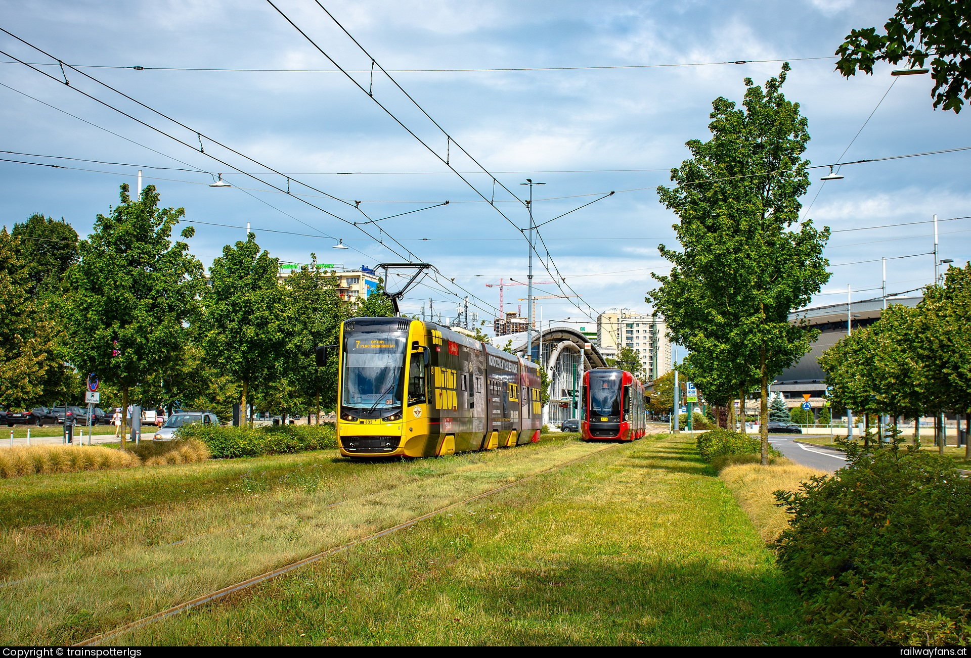 Tramwaje Śląskie 833 in Aleja Wojciecha Korfantego - Tramwaje Śląskie 833 ''Bruksa.pl'' spotted in Katwice - Aleja Korfantego   Railwayfans