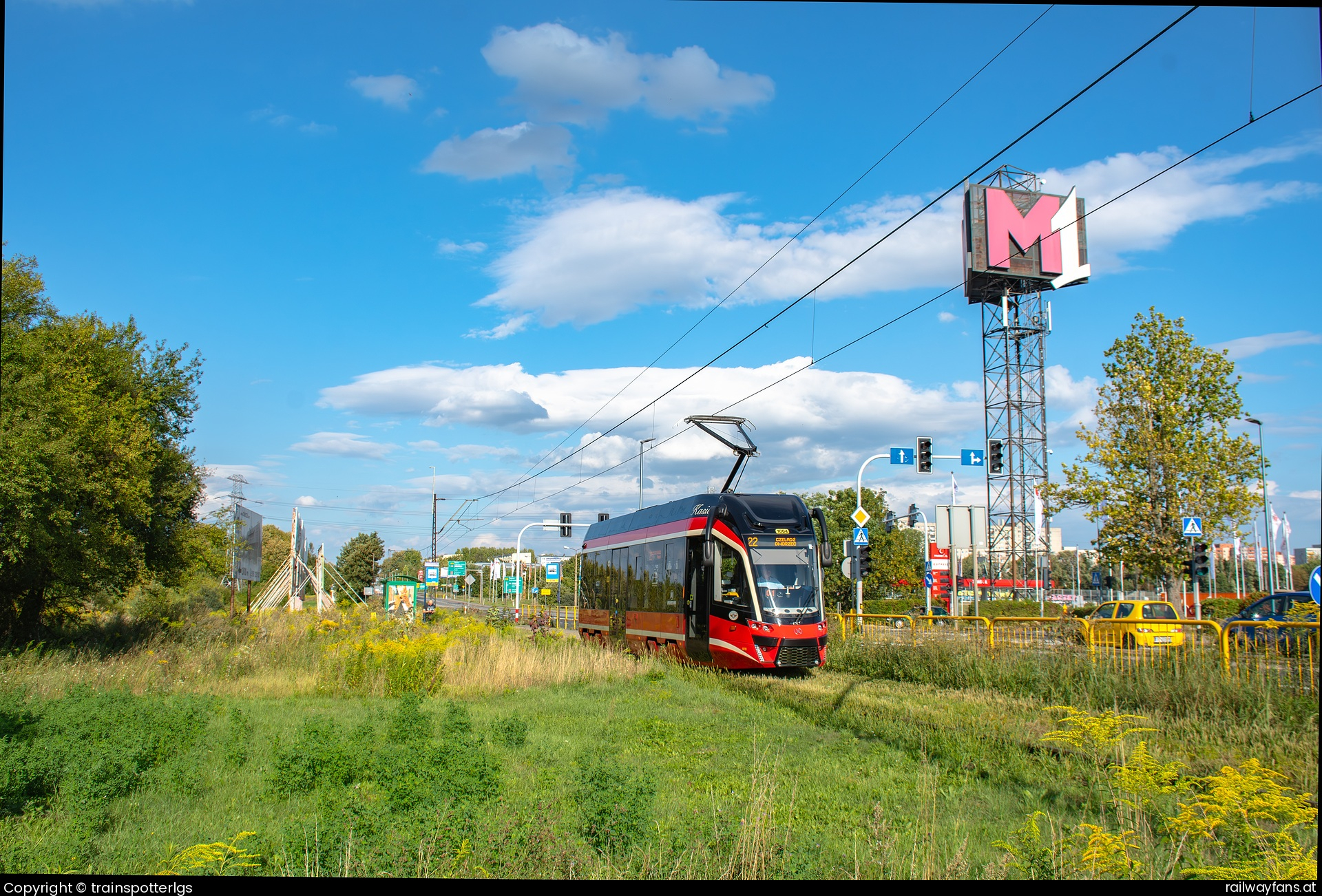 Tramwaje Śląskie 1004 in Będzińska - Tramwaje Śląskie 1004 on L22 spotted in Piaski - Centrum Handlowe   Railwayfans