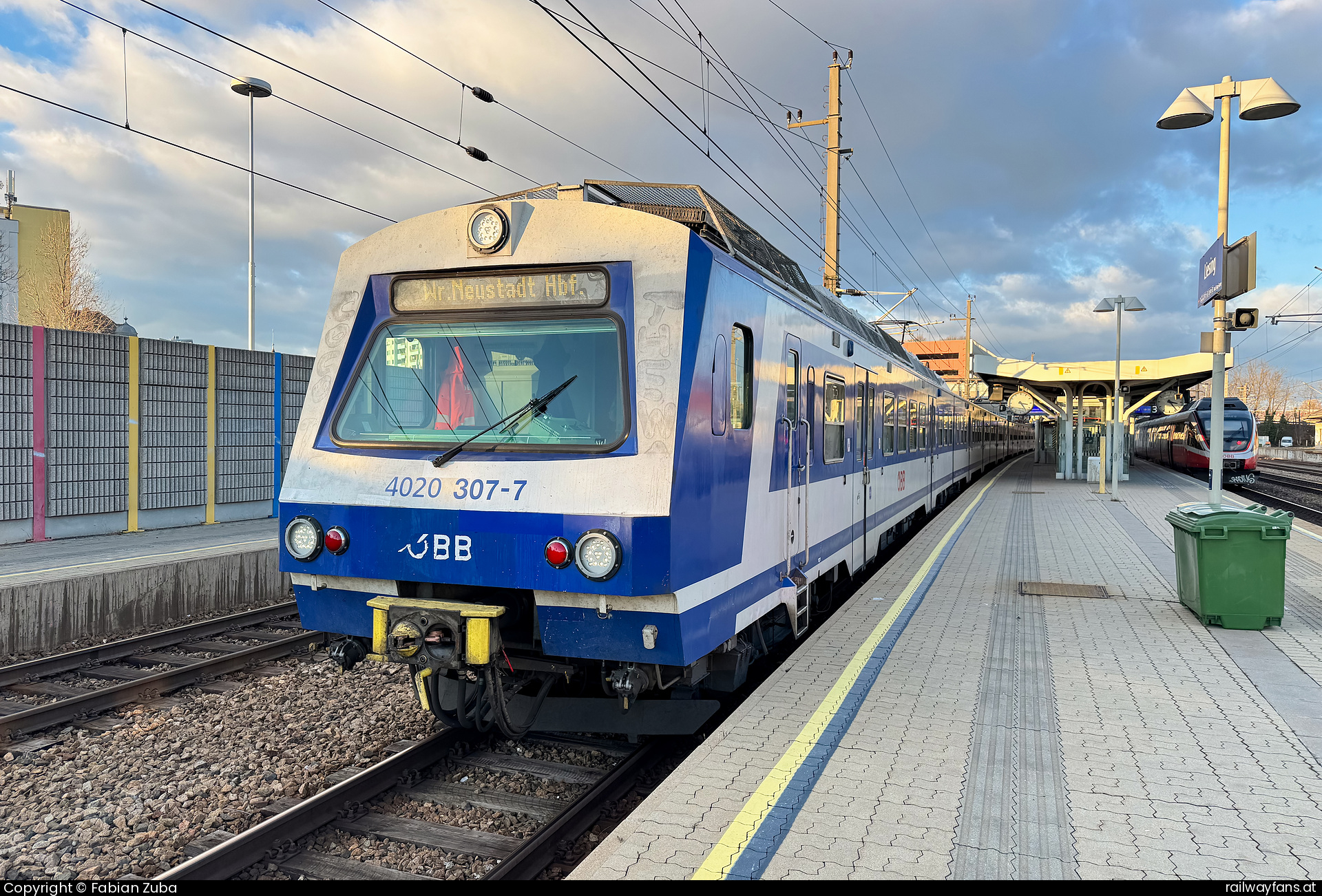 ÖBB 4020 307 in Fröhlichgasse mit dem S3 / 29589  Railwayfans