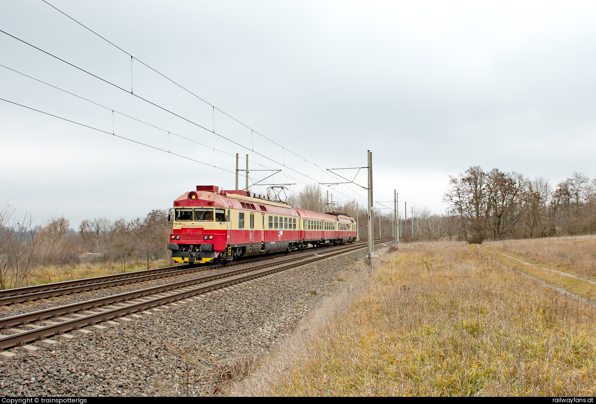 České dráhy 560 023 in Theben-Neudorf - CD 560 023 spotted in Devinske Jazero   Railwayfans