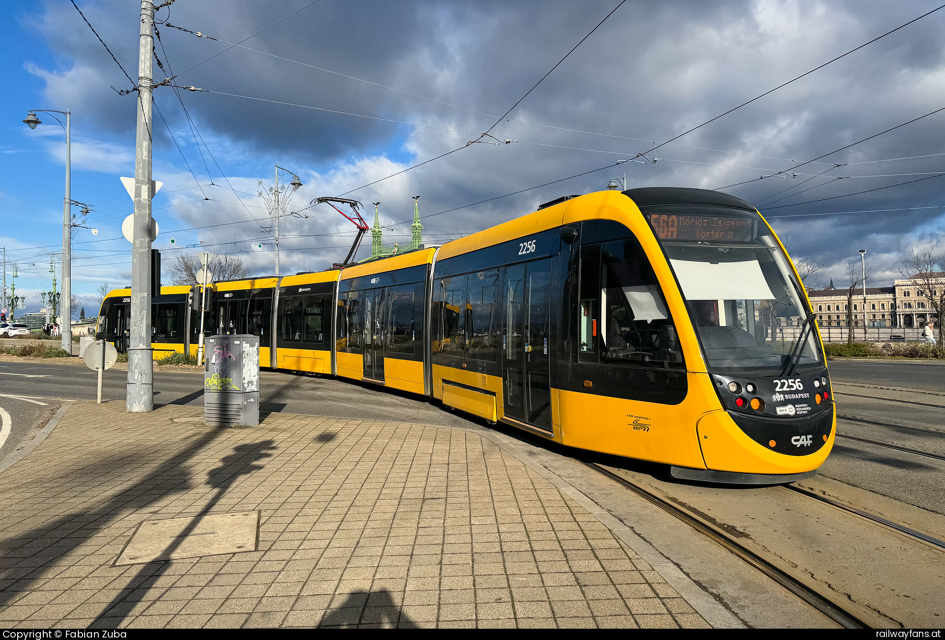 Budapesti Közlekedési Központ 2256 in Budapest Szent Gellert ter  Railwayfans