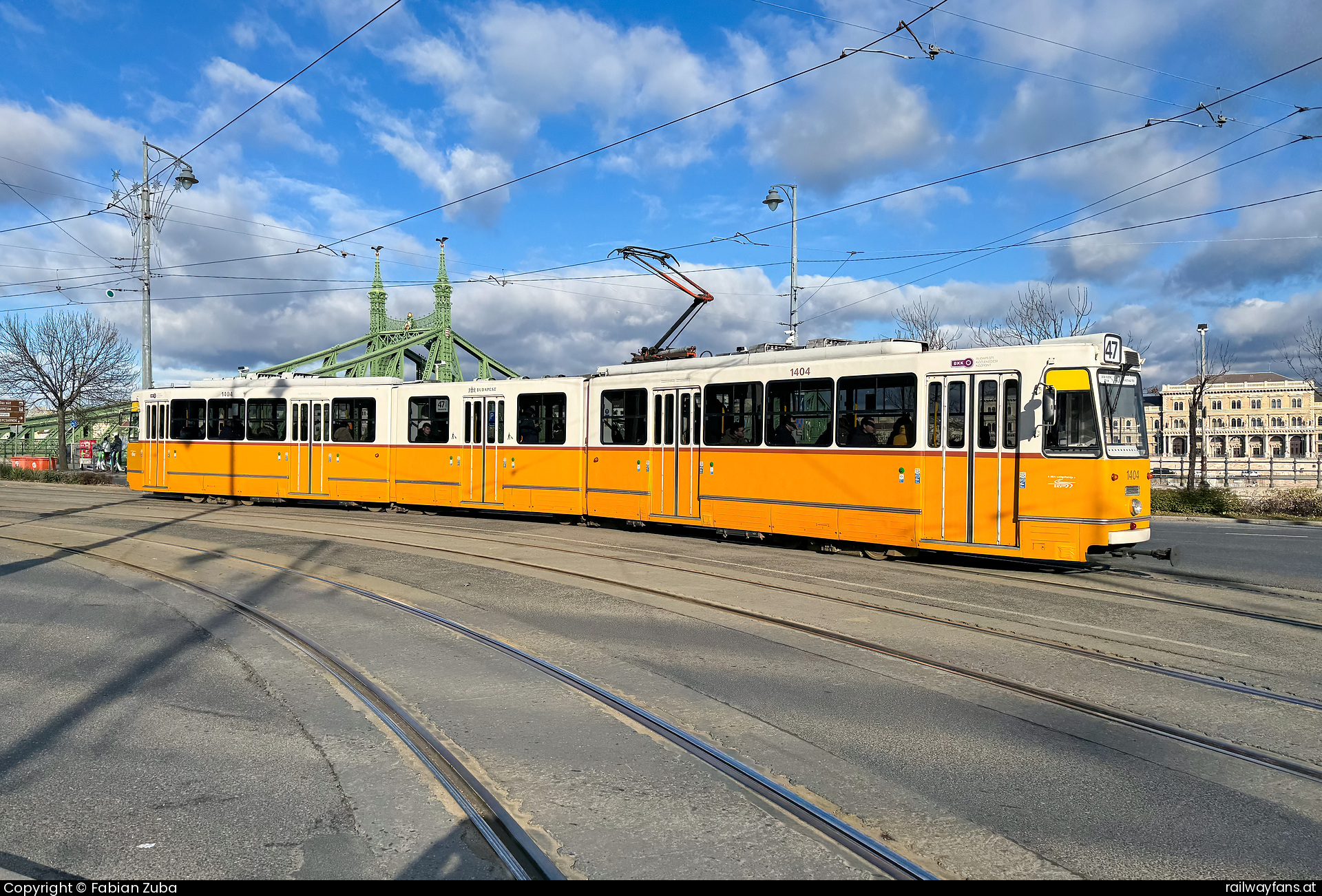 Budapesti Közlekedési Központ 1404 in Budapest Szent Gellert ter  Railwayfans