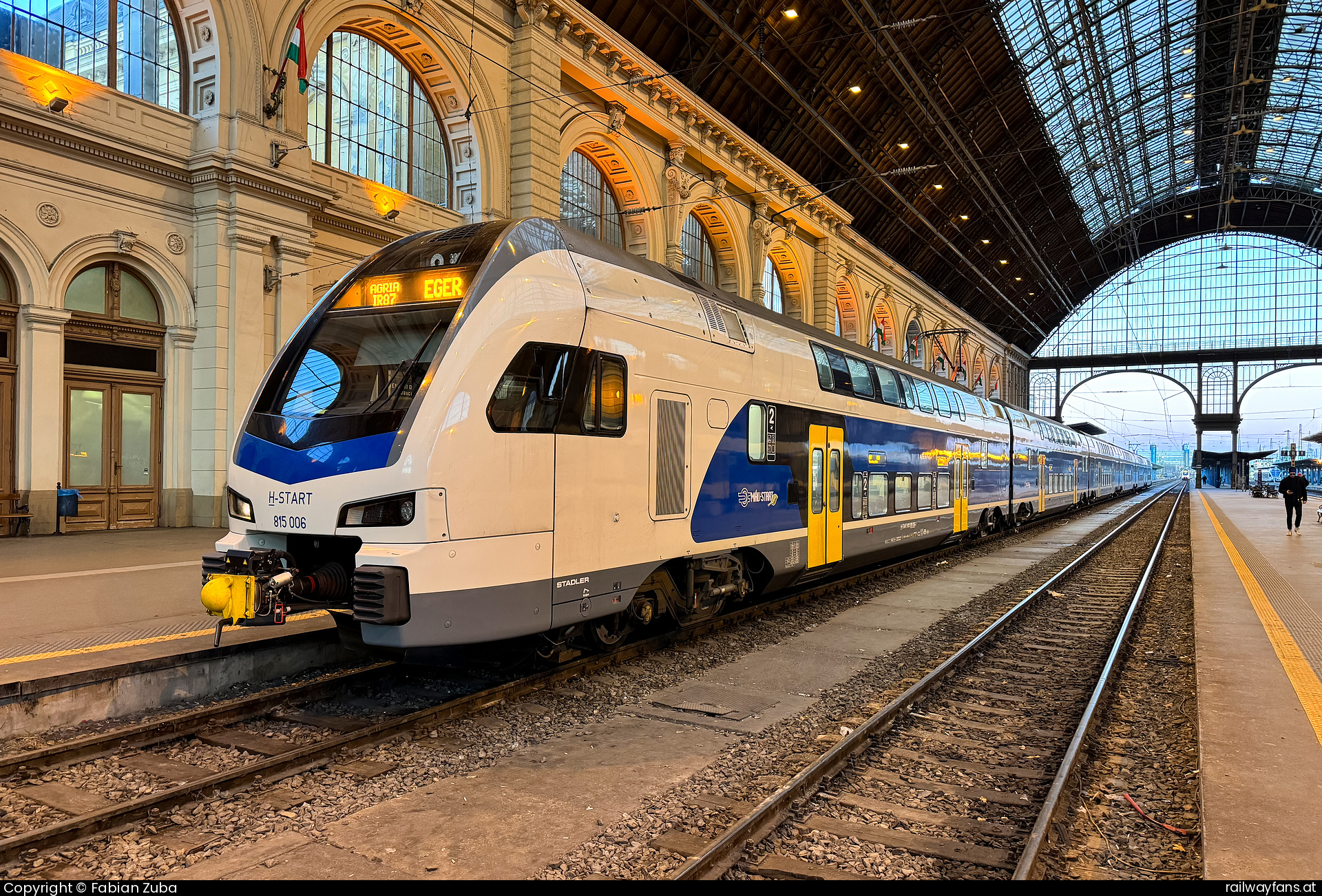 MÁV-START 815 006 in Budapest Keleti  Railwayfans