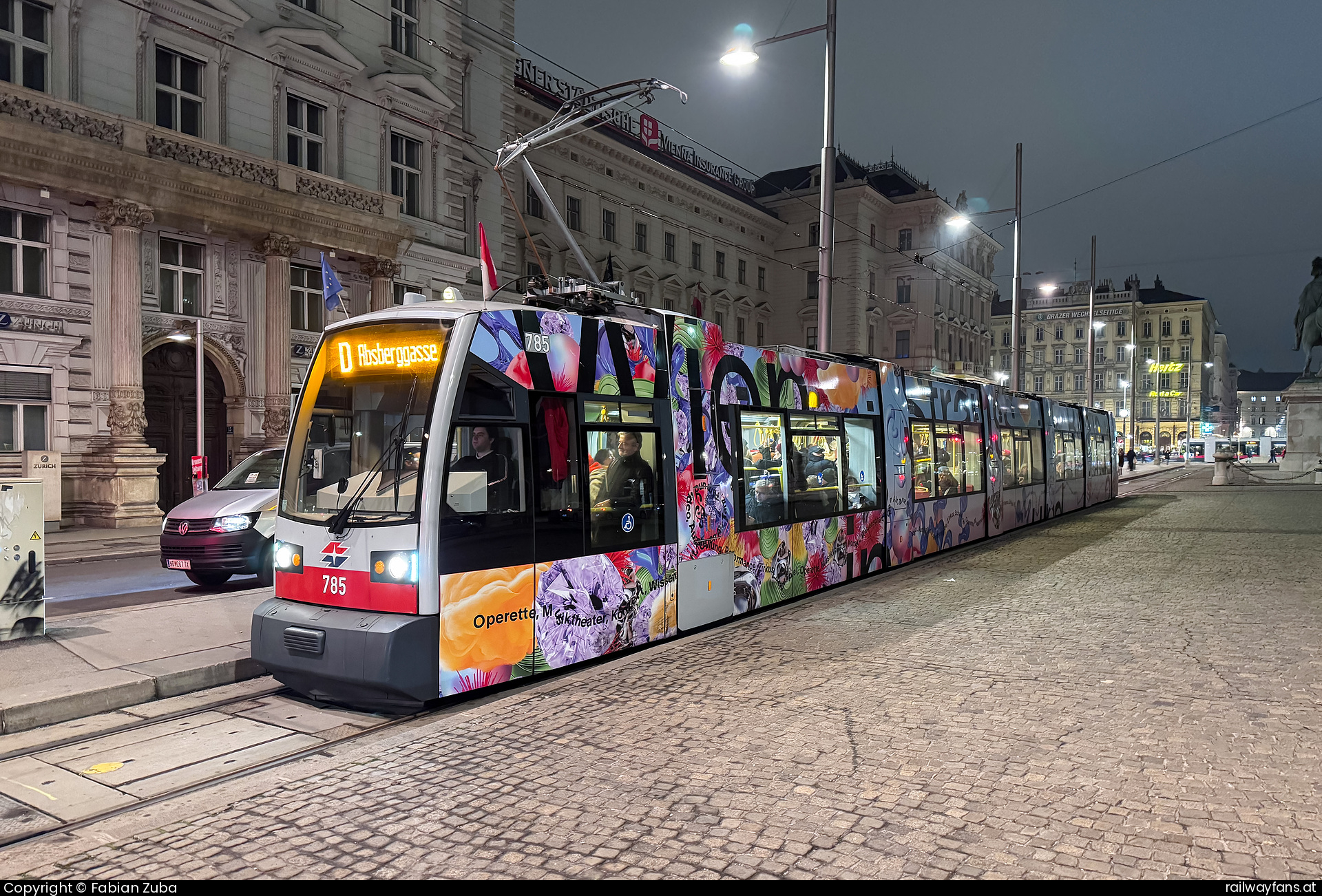 Wiener Linien B1 785 in Wien Schwarzenbergplatz  Railwayfans