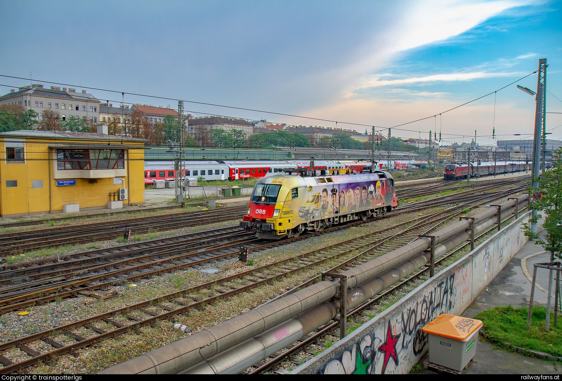 ÖBB 1116 153 in Rosinagasse - ÖBB 1116 153 