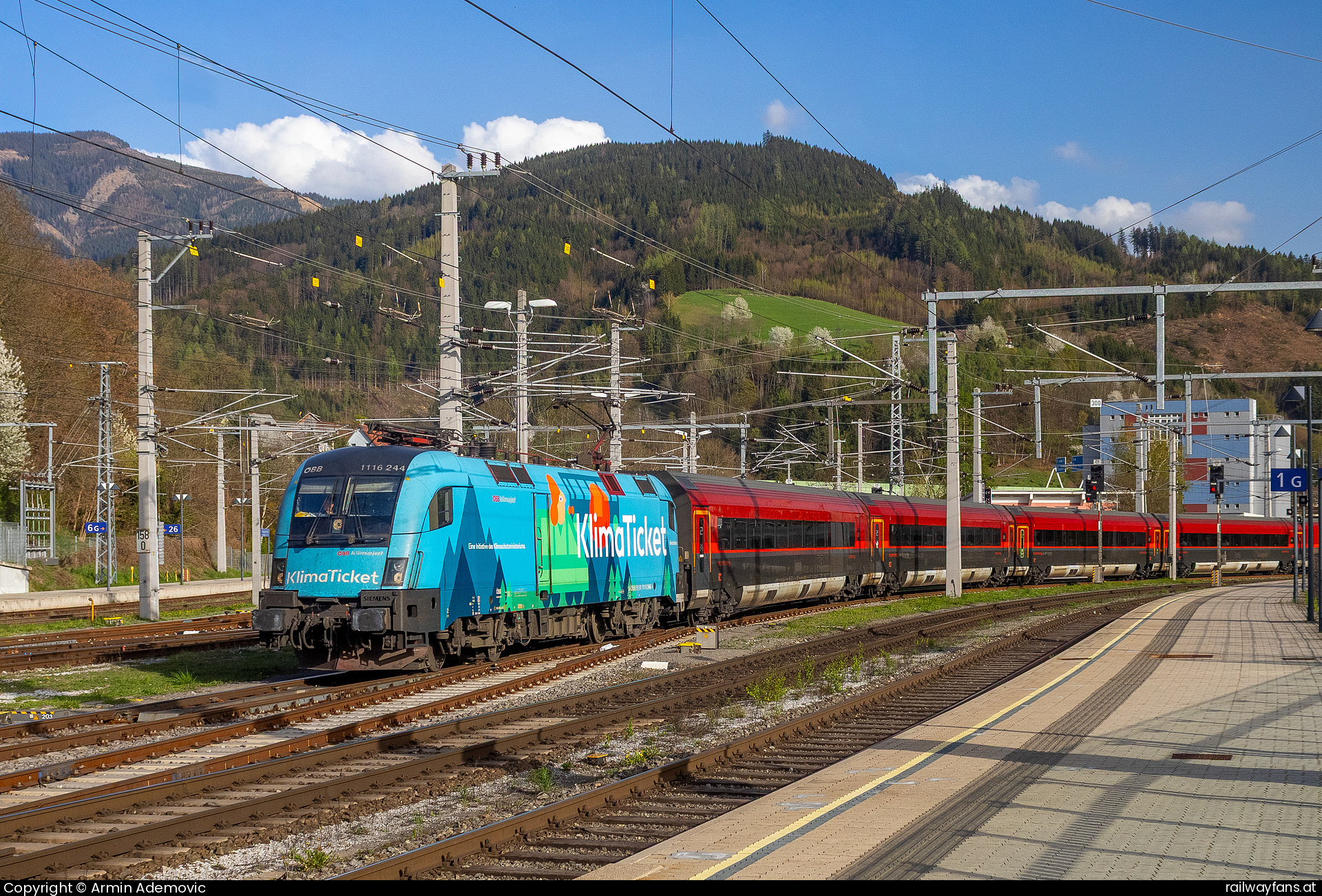 ÖBB 1116 244 in Bruck an der Mur mit dem rj 630 Bruck/Mur - Leoben Railwayfans