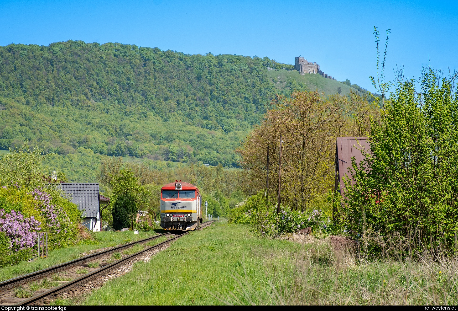 ZSSK Cargo 751 077 in Nižná Šebastová - ZSSKC 751 077 whit GPK spotted in Nižná Šebastová   Railwayfans